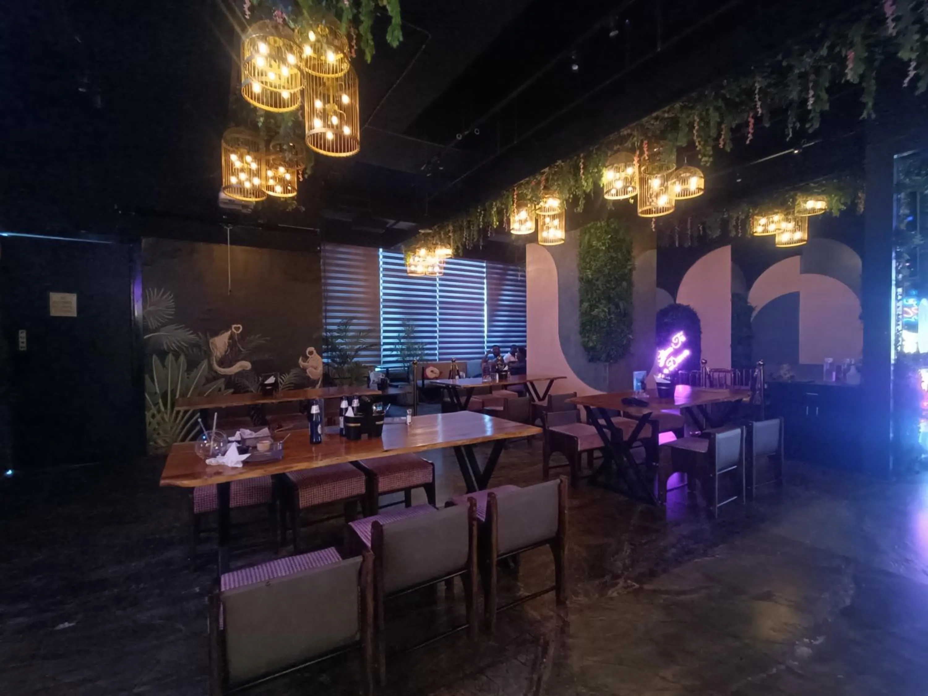 Restaurant/places to eat in Boulevard by Design Hotel Chennai