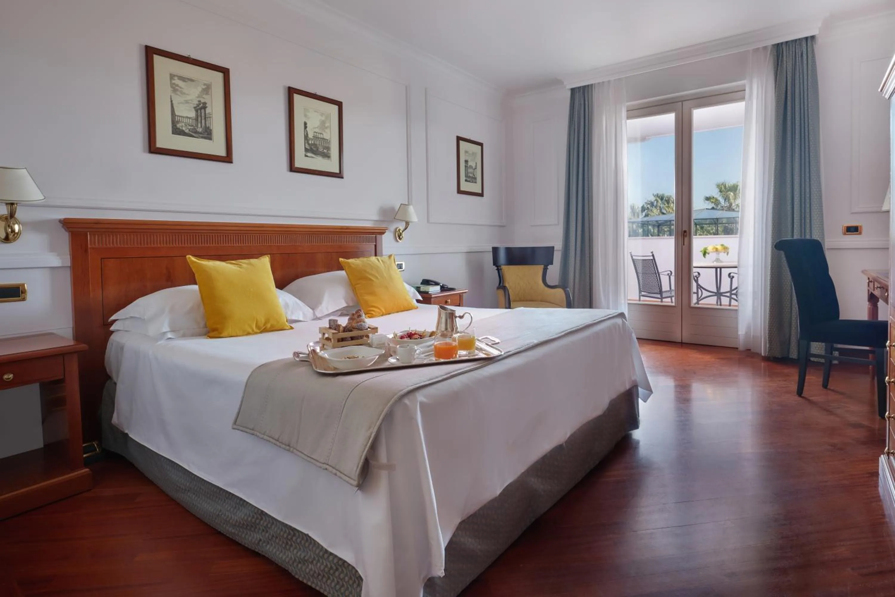 Bed in Savoy Hotel & Spa - Preferred Hotels & Resorts