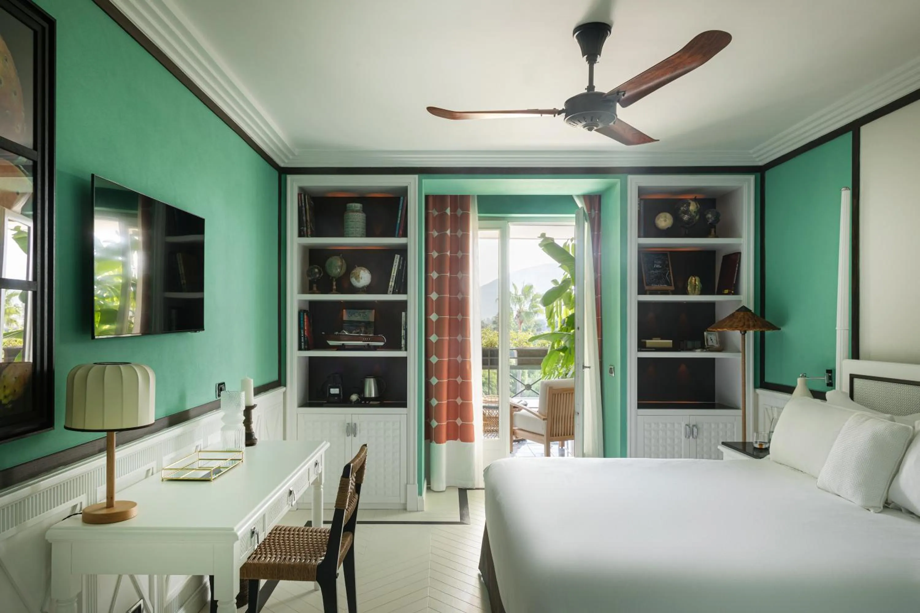 Bed in Savoy Hotel & Spa - Preferred Hotels & Resorts