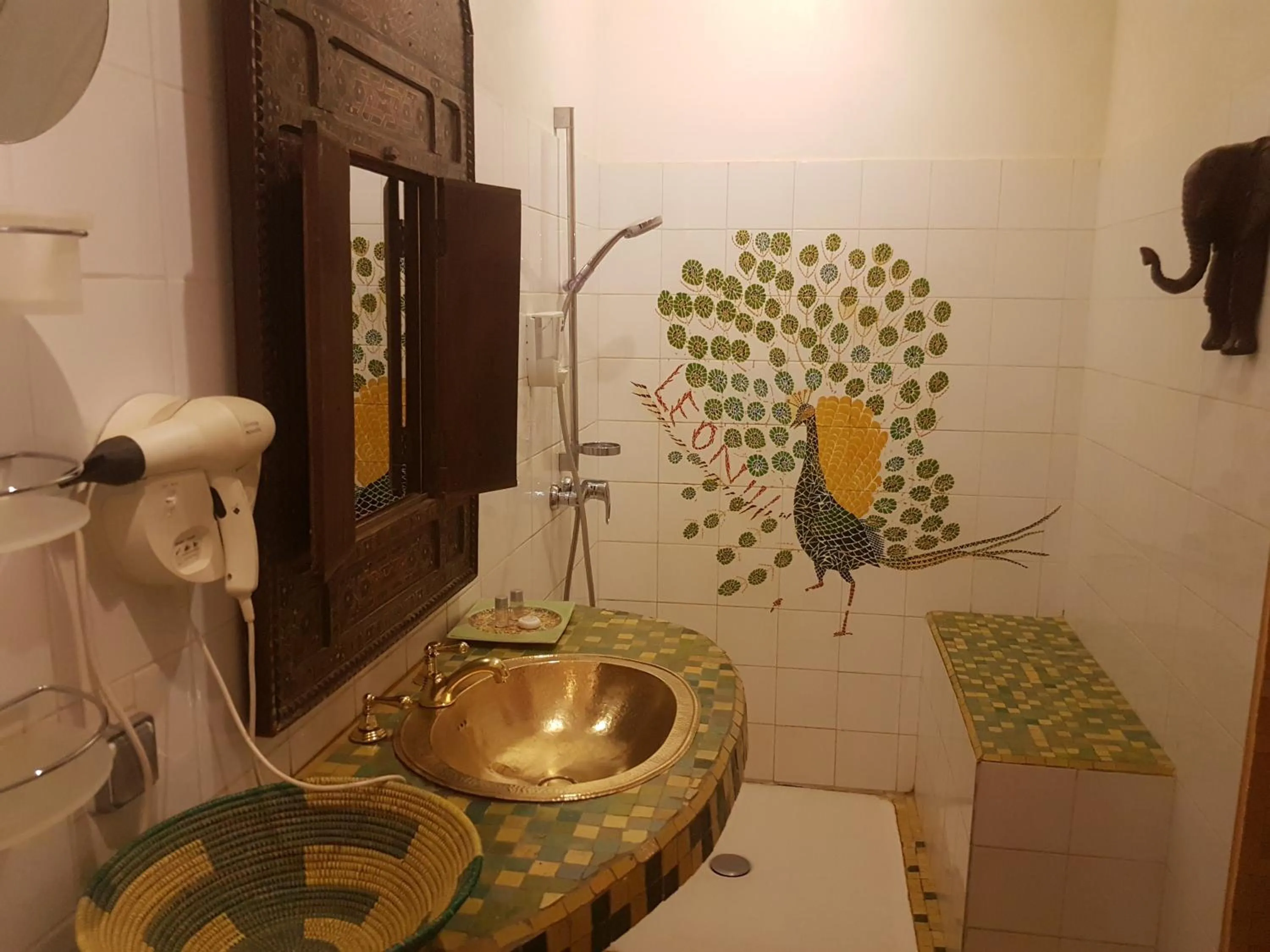 Bathroom in HOTEL Le Clos Des Papillons