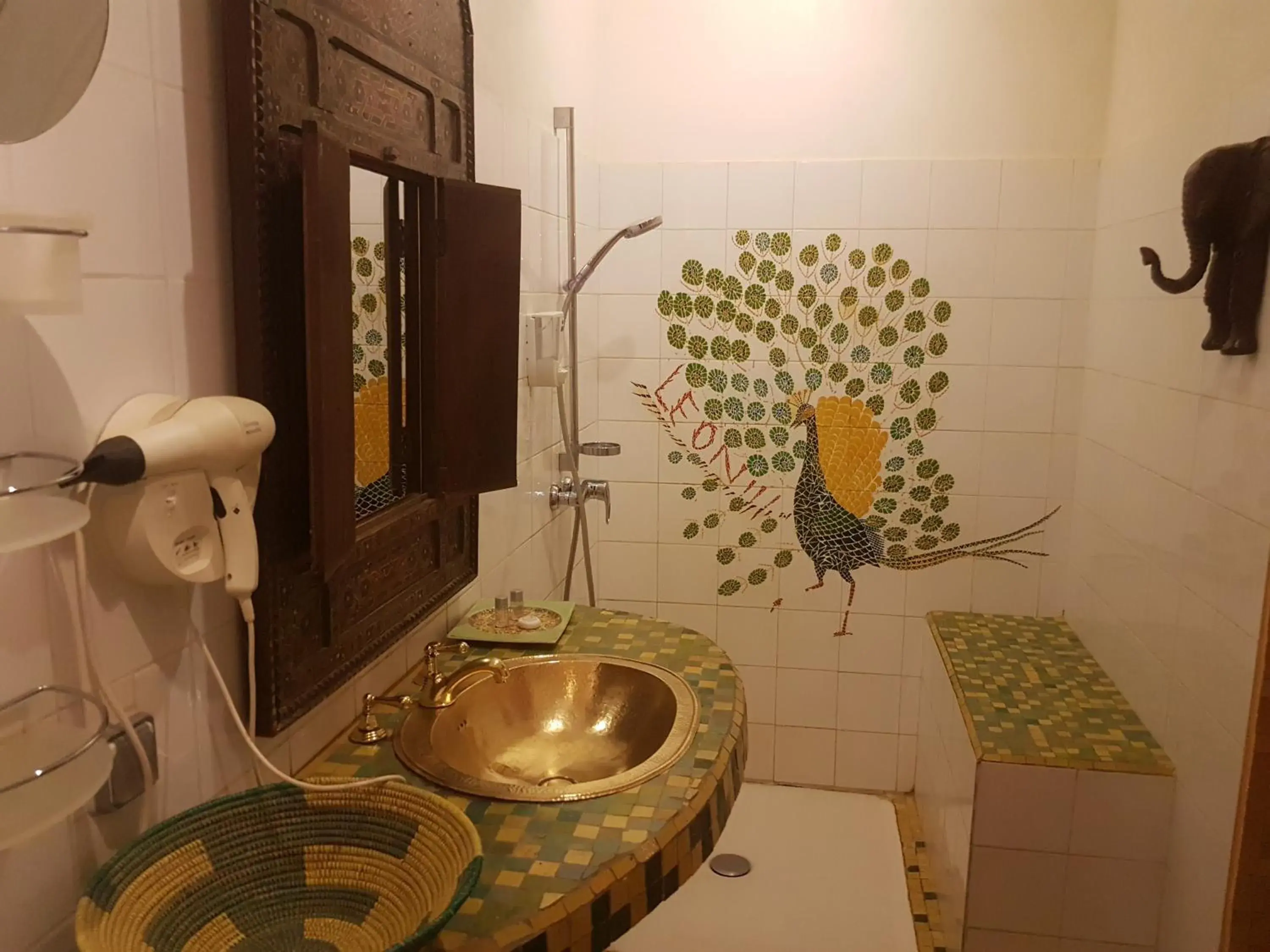 Family Suite (2 Adults + 2 Children) in HOTEL Le Clos Des Papillons Family Suite (2 Adults + 2 Children) in HOTEL Le Clos Des Papillons