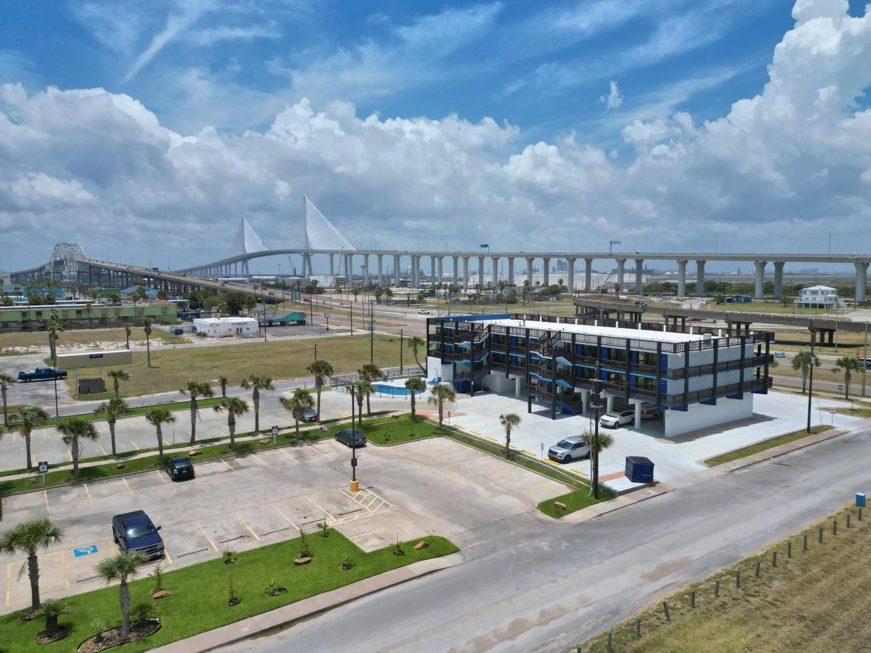 Property building in Hotel DeVille