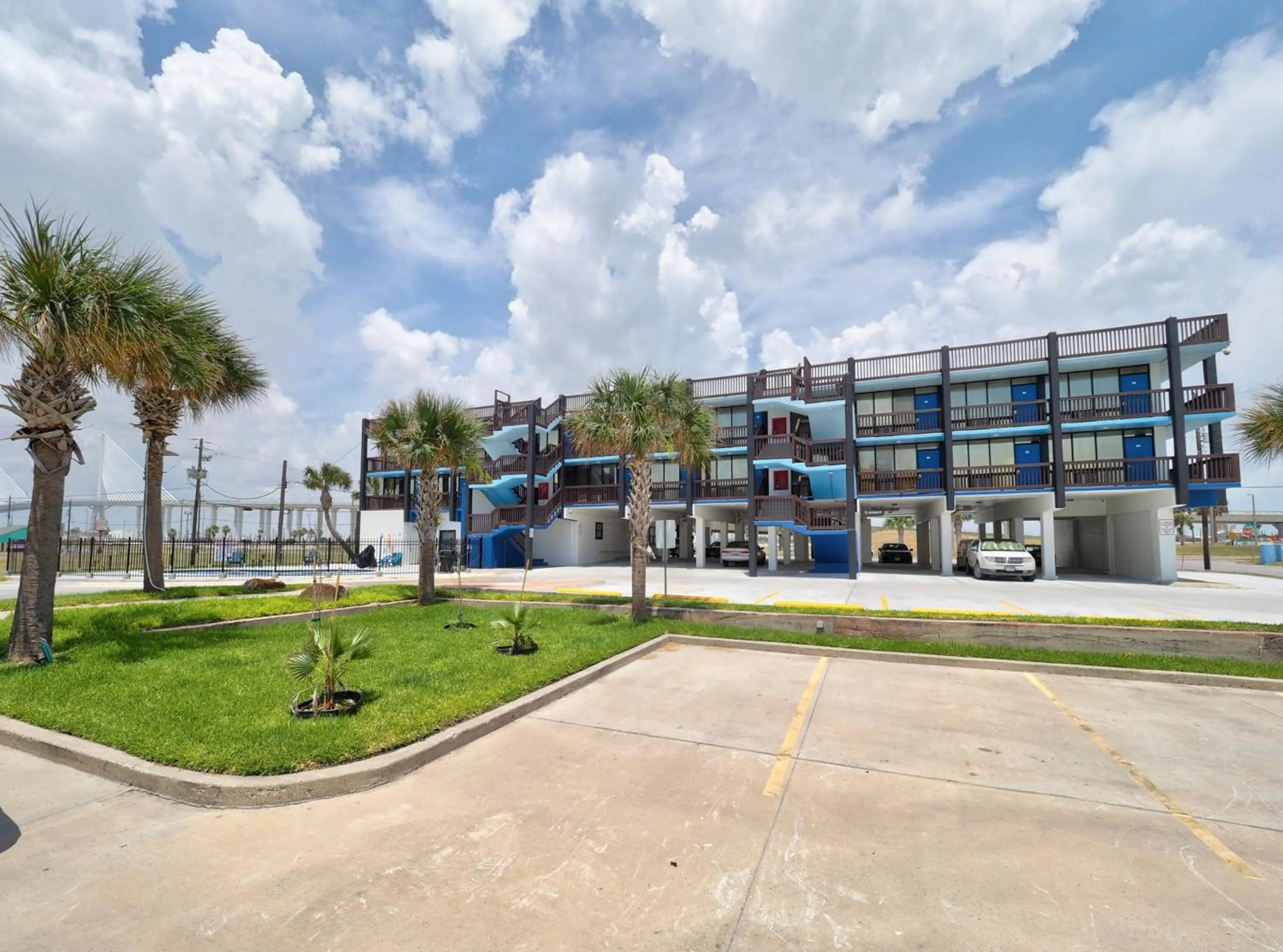 Property building in Hotel DeVille