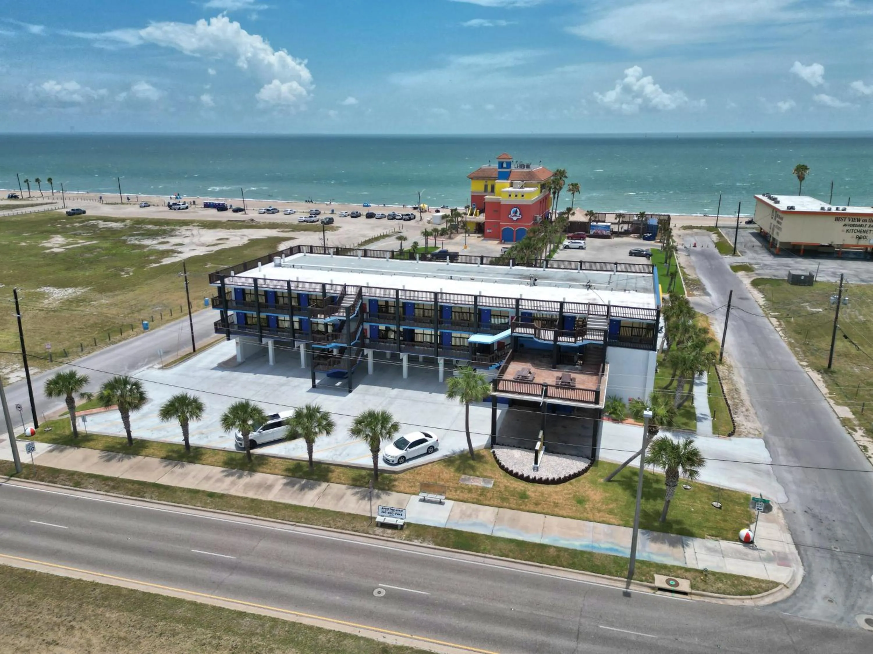 Property building in Hotel DeVille