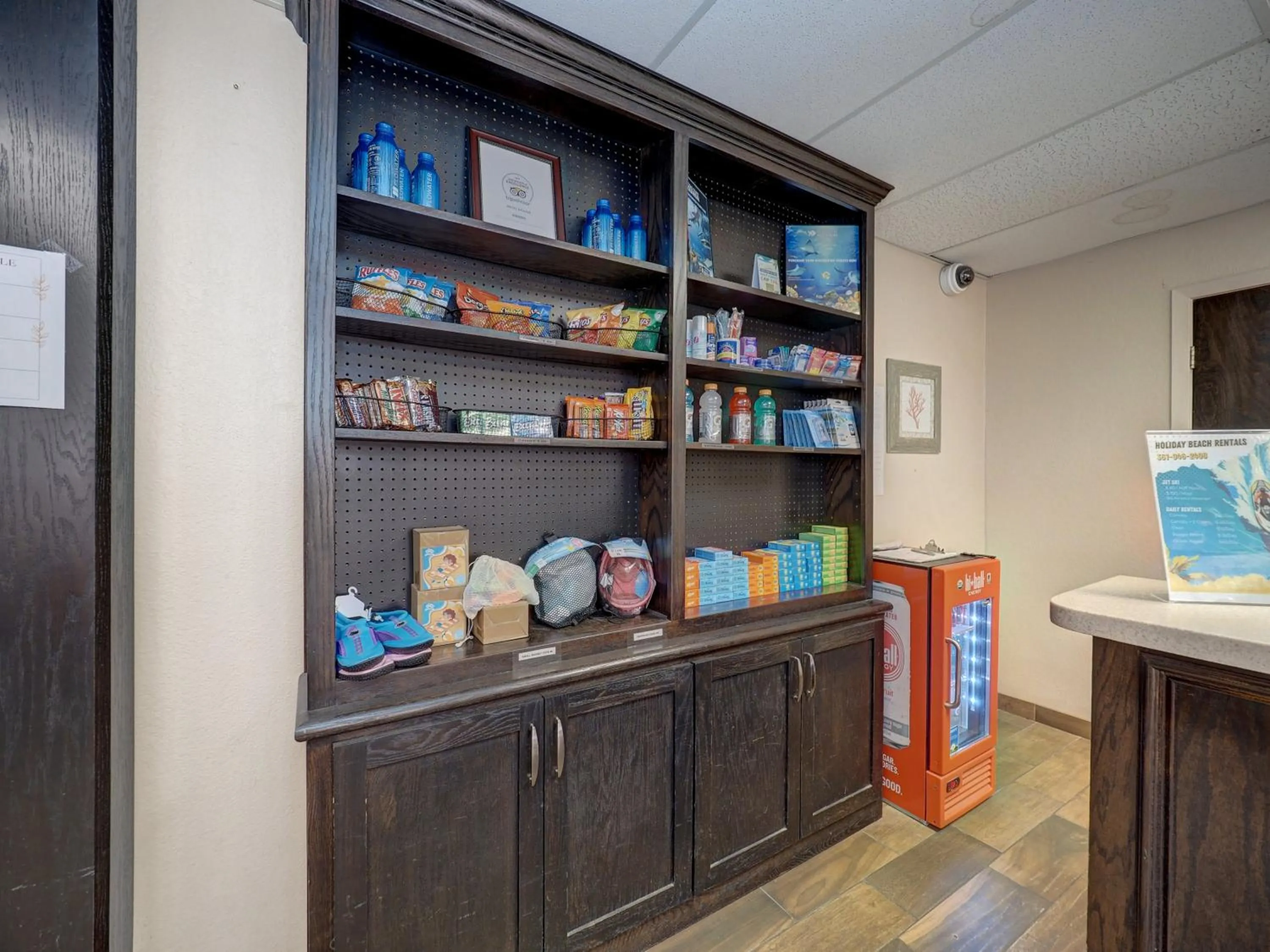 Library in Hotel DeVille