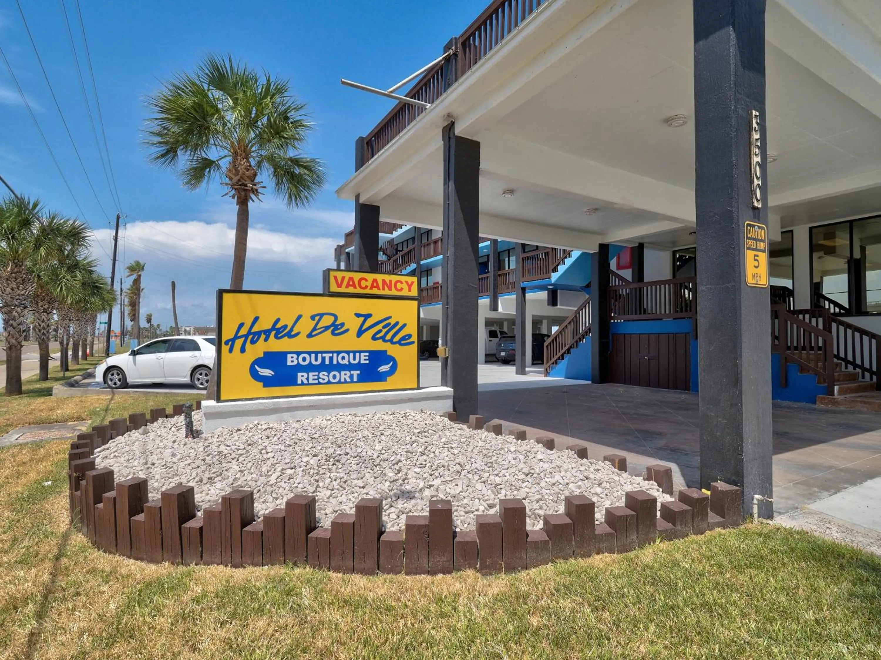 Property building in Hotel DeVille