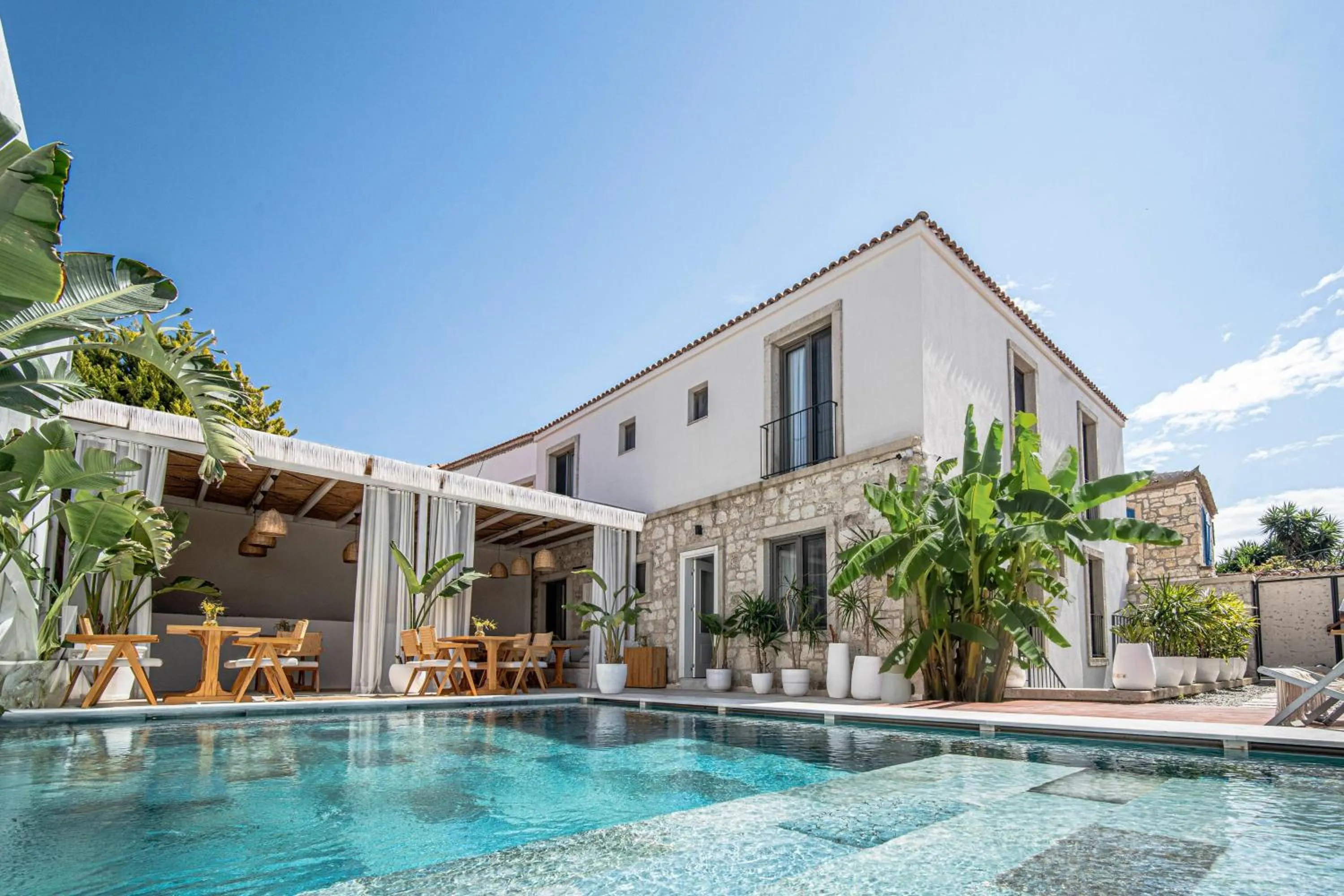 Property building in Voger Alaçatı Köyiçi