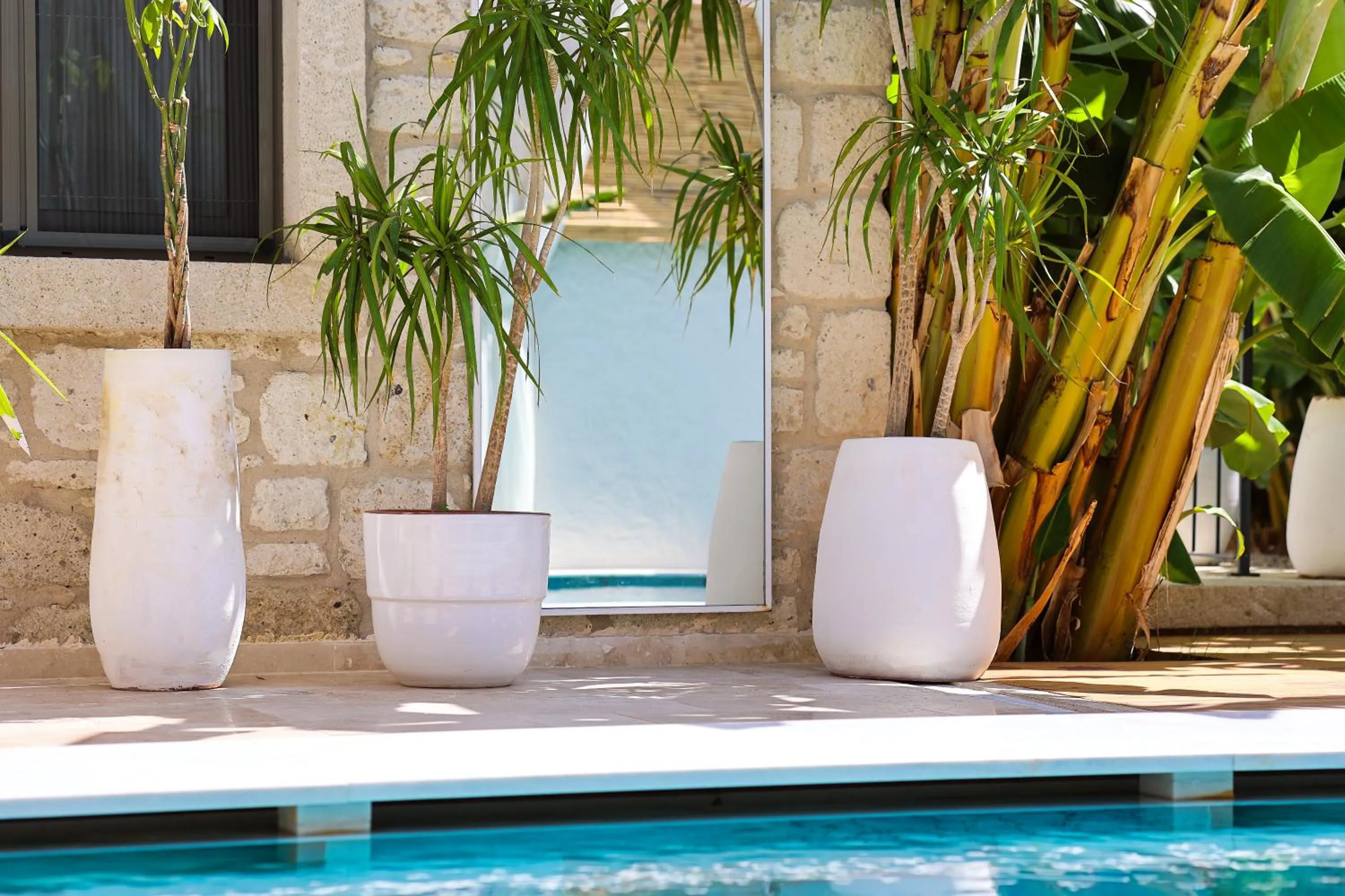 Pool view in Voger Alaçatı Köyiçi