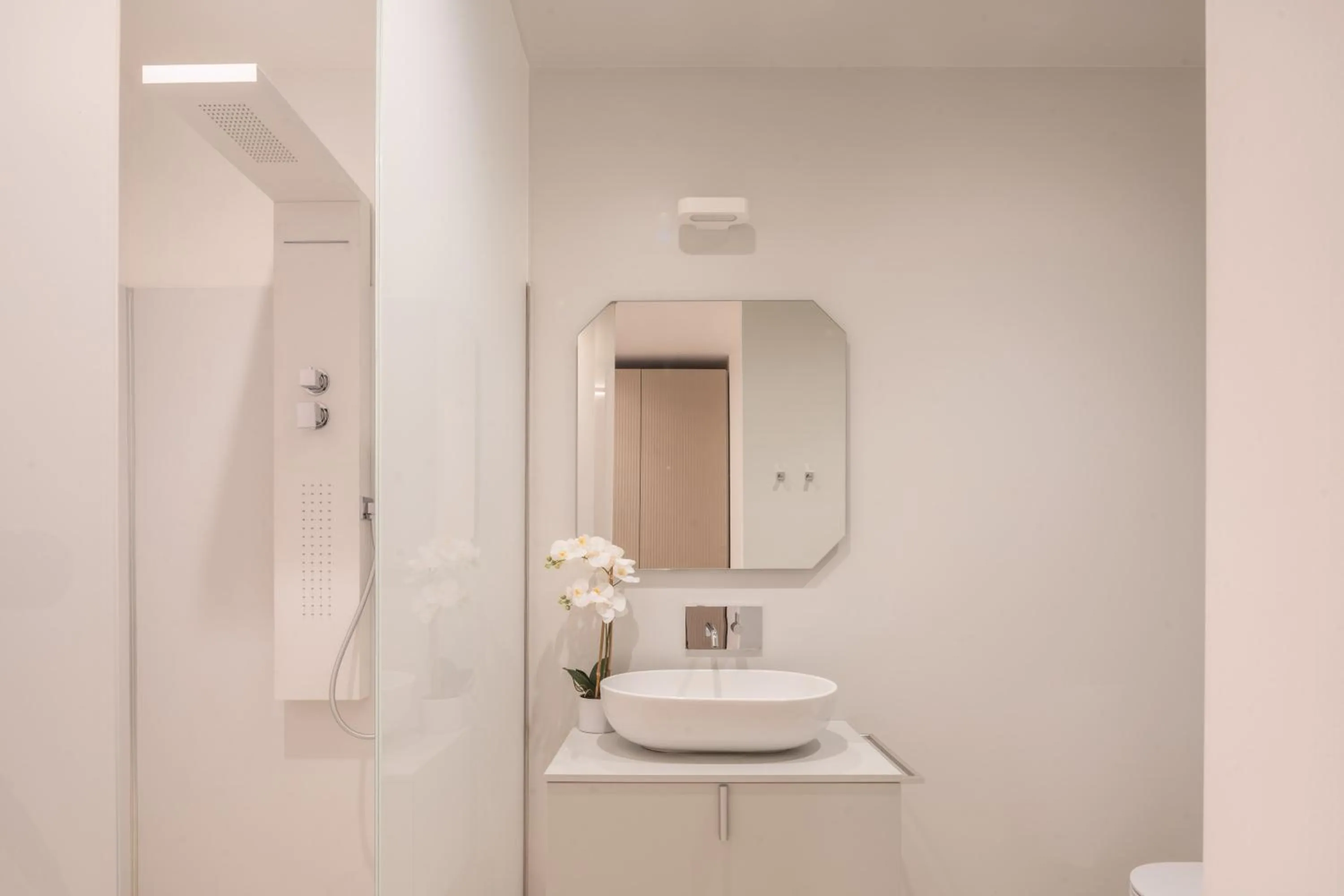 Bathroom in Ninfea Luxury Suites