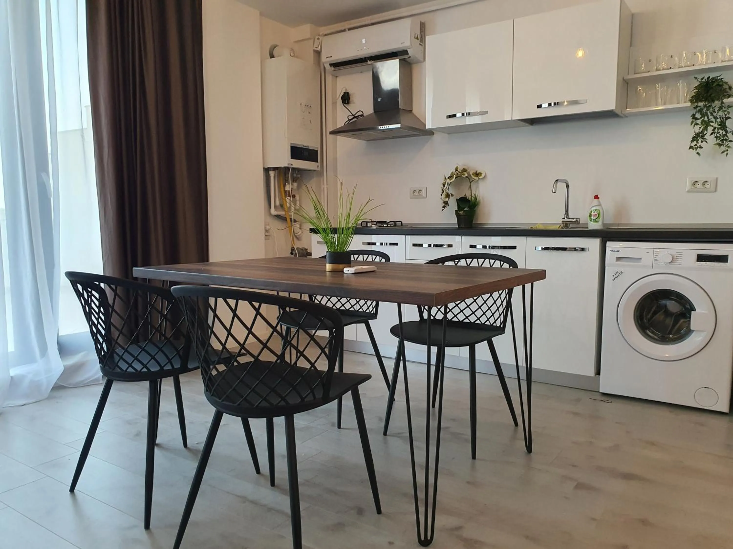 Kitchen or kitchenette in Grey Residence Apartments