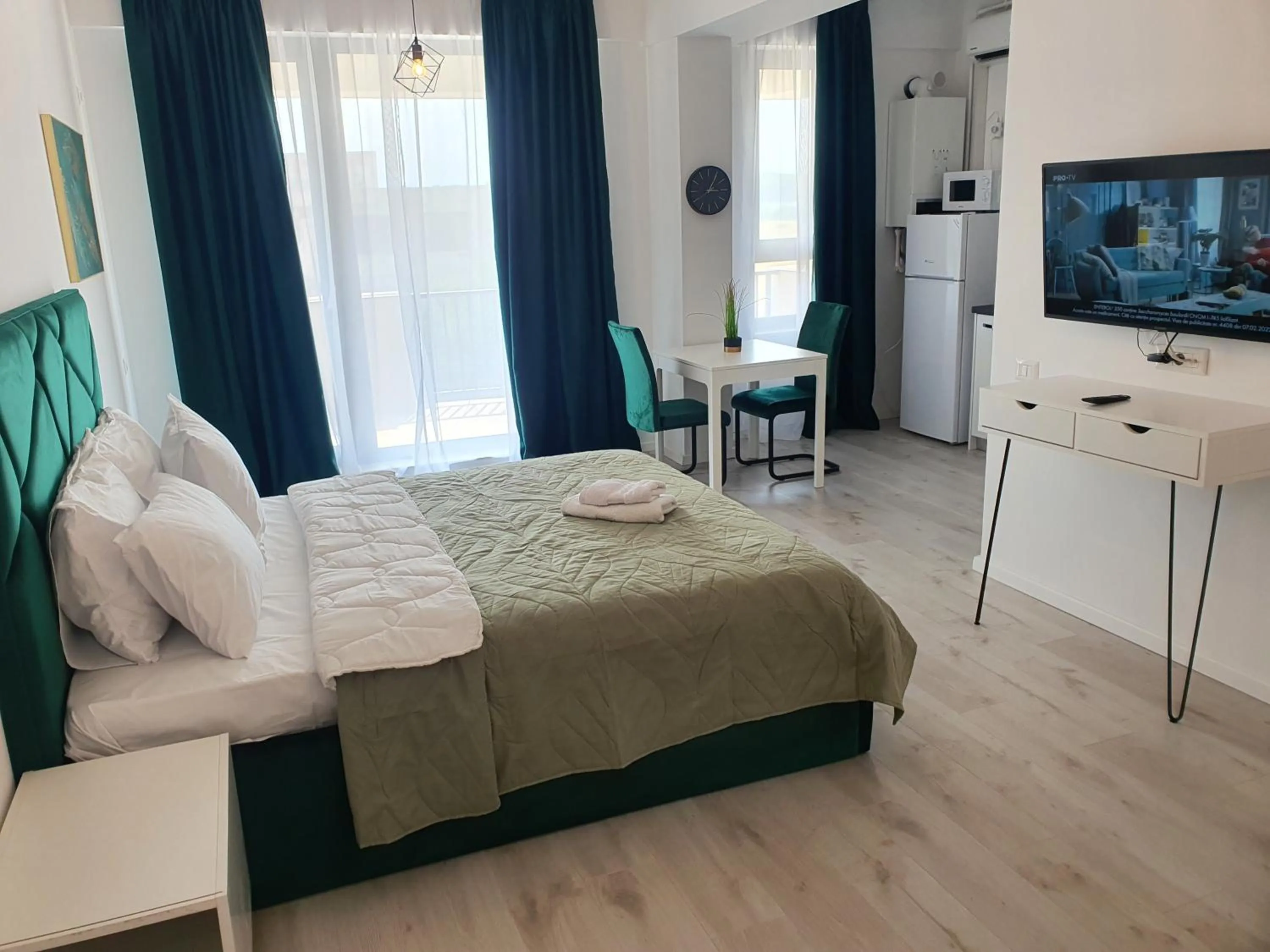 TV and multimedia, Bed in Grey Residence Apartments