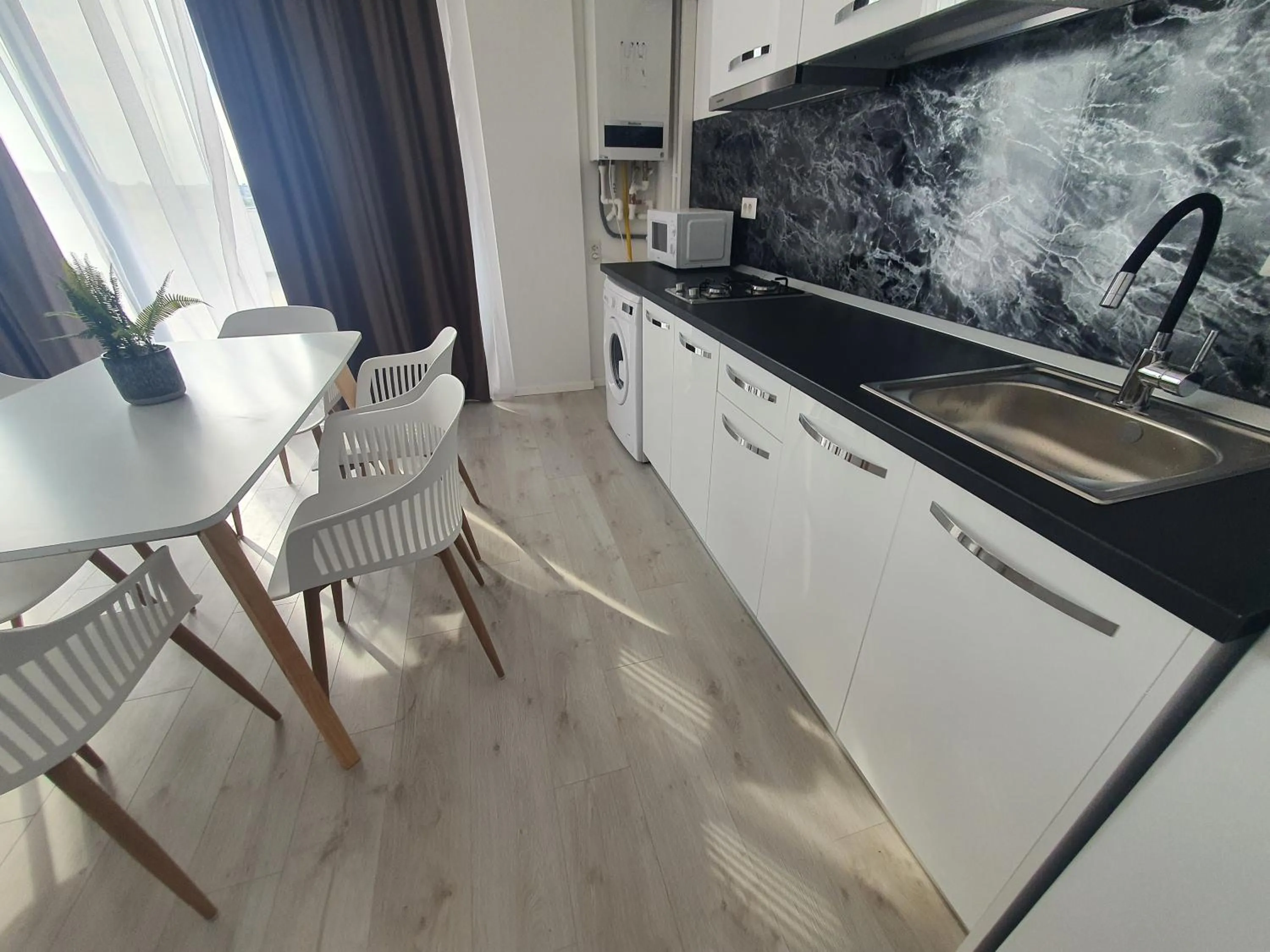 Kitchen or kitchenette in Grey Residence Apartments