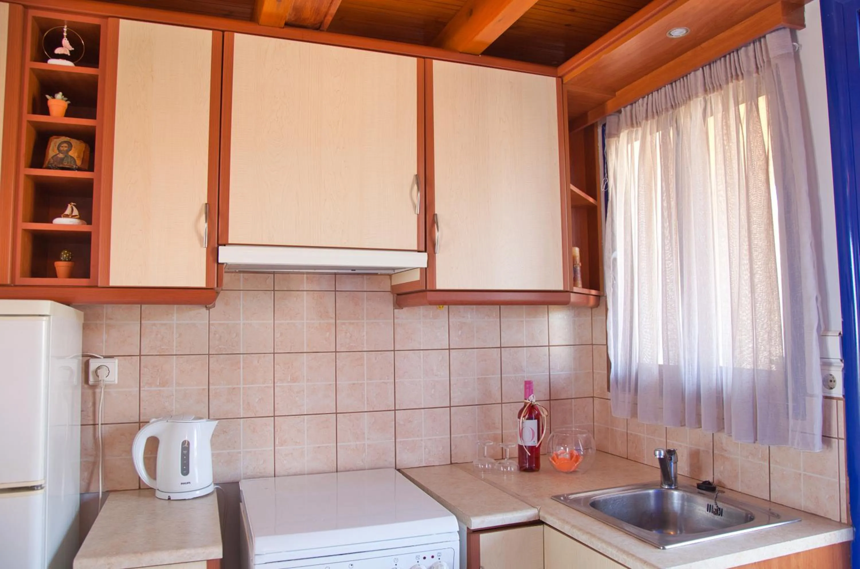 Kitchen or kitchenette in STUDIOS ATHENA