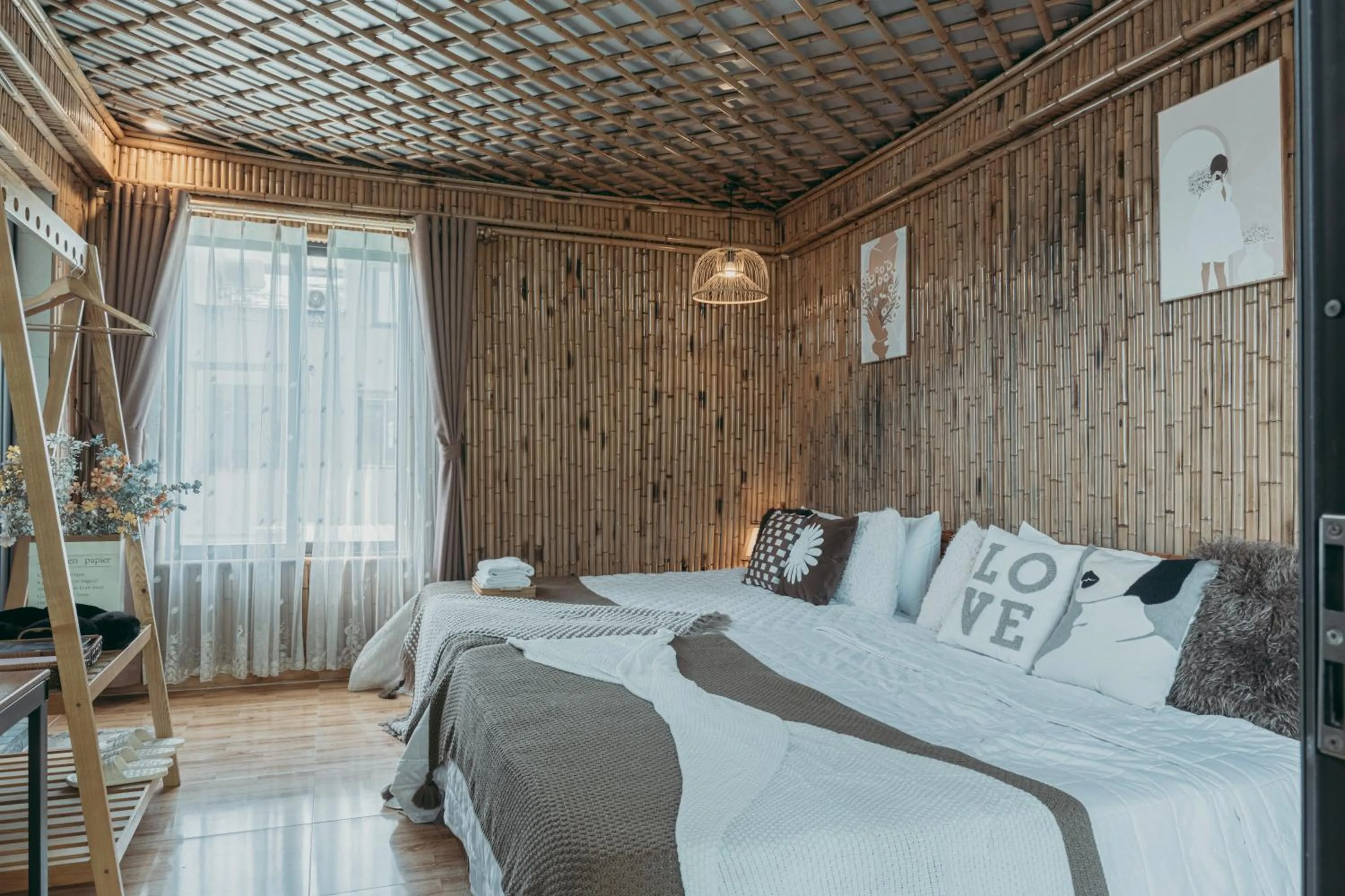 Bed in Bamboo Hill Villa
