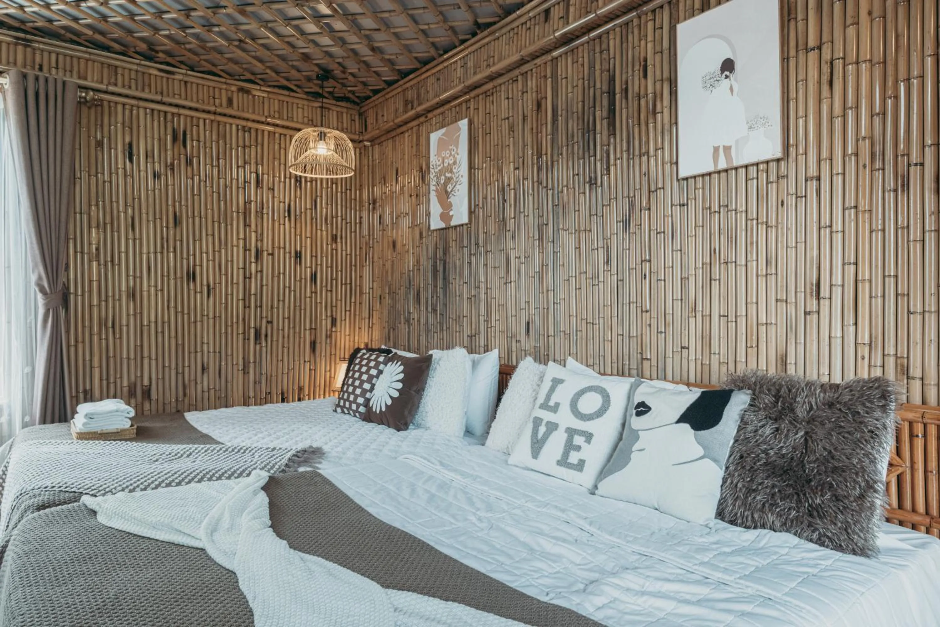 Bed in Bamboo Hill Villa