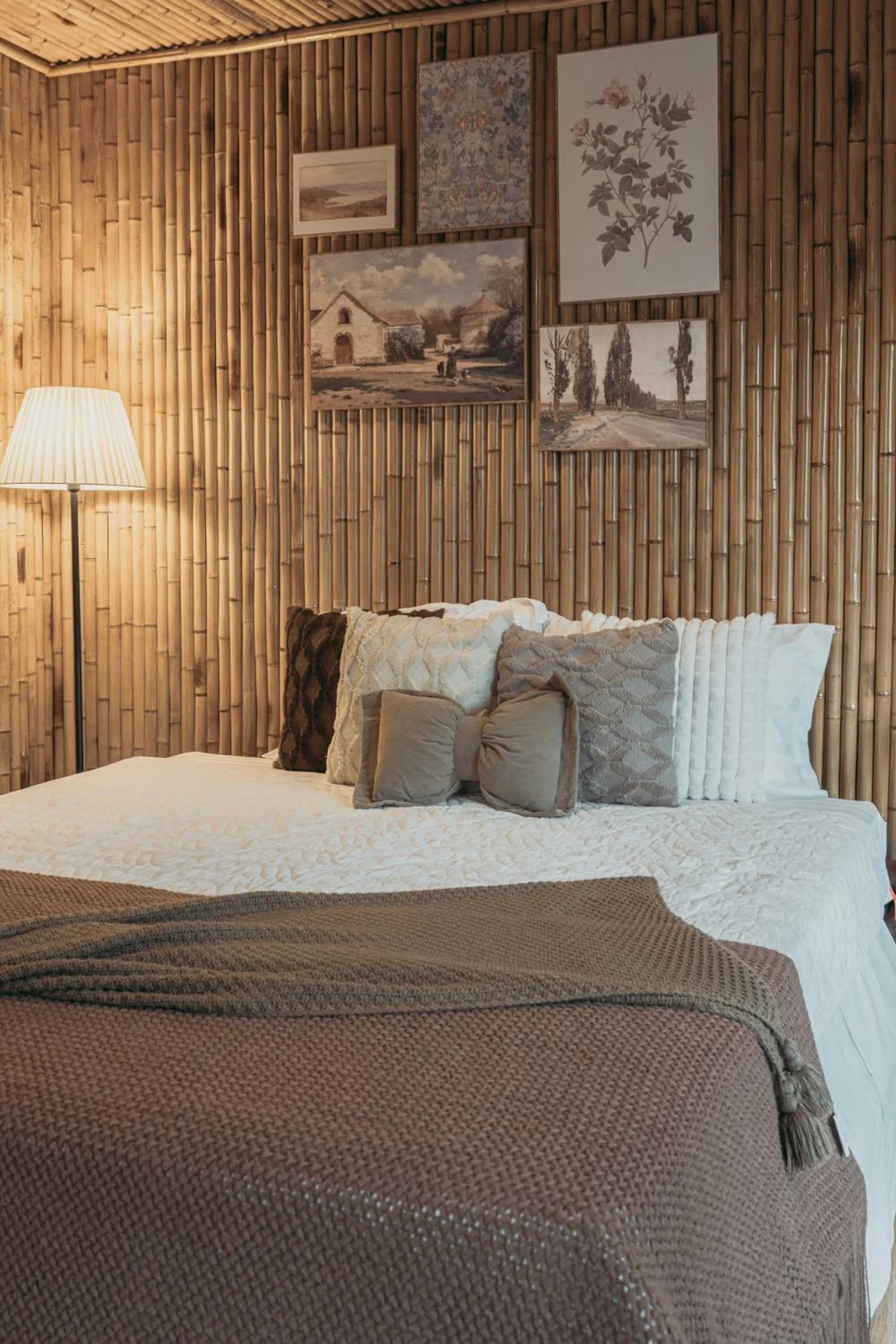 Bed in Bamboo Hill Villa