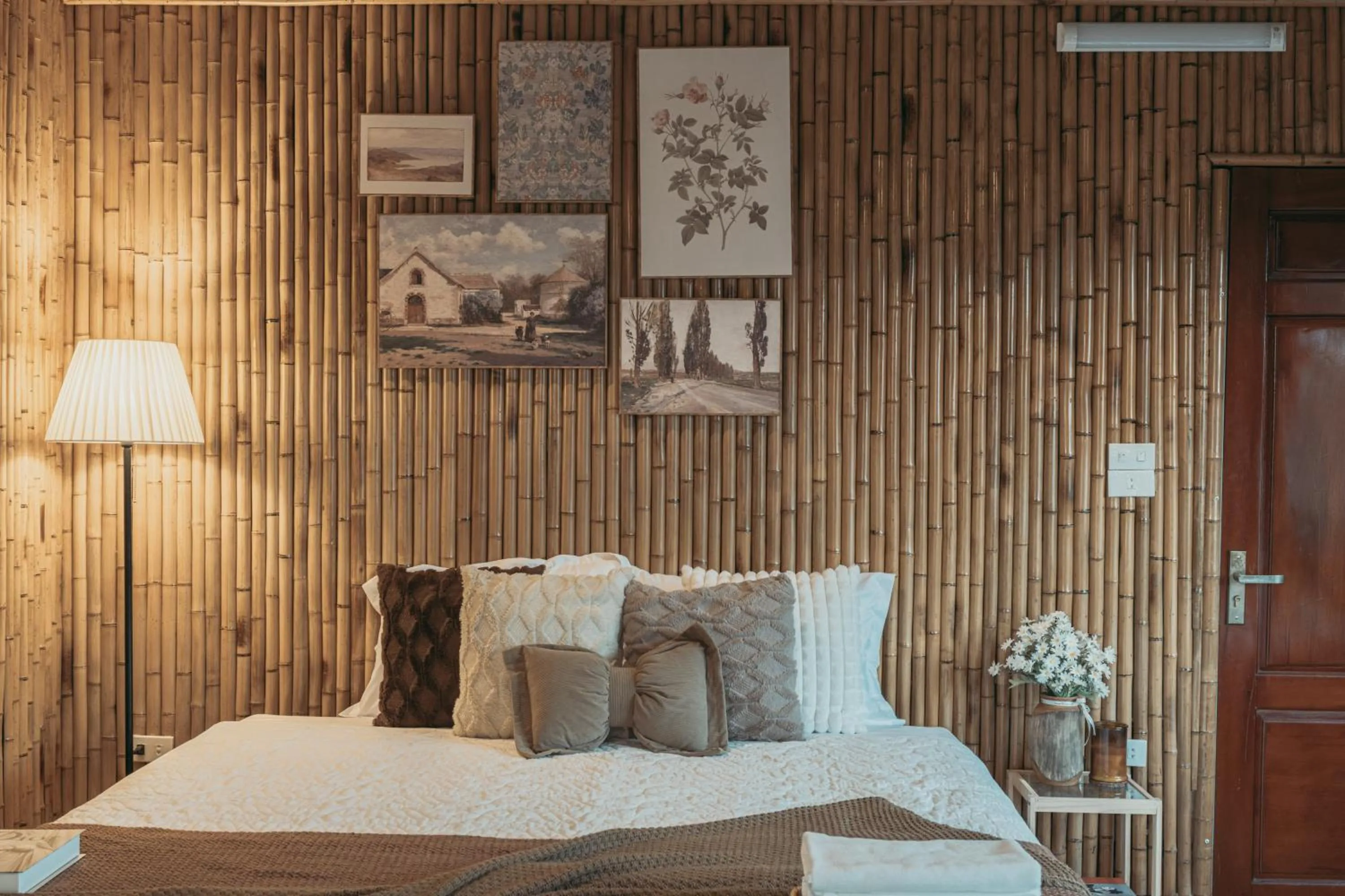 Bed in Bamboo Hill Villa