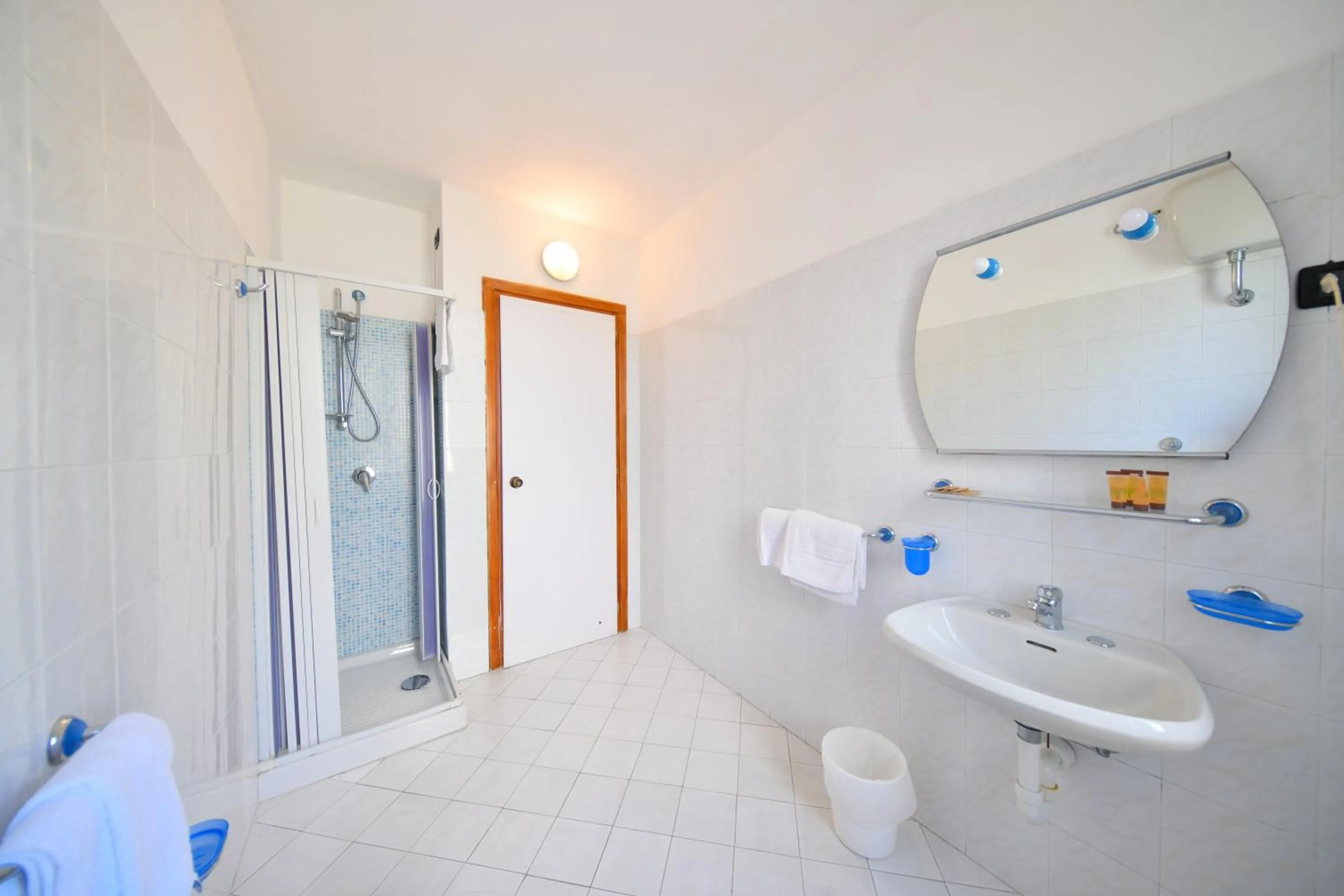 Bathroom in Fortuna Beach - Seaside Hotel