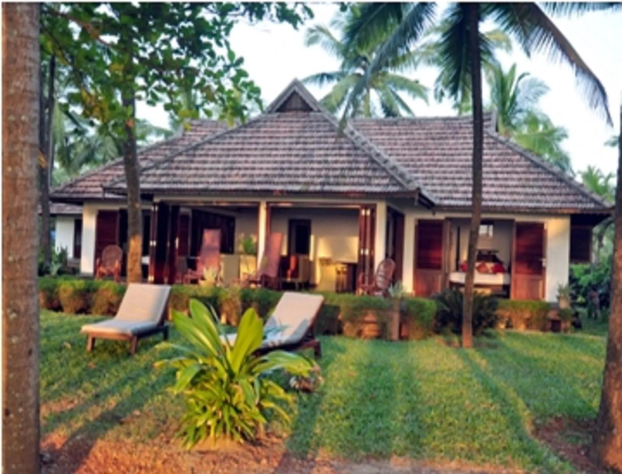 Facade/entrance in Kanan Beach Resort