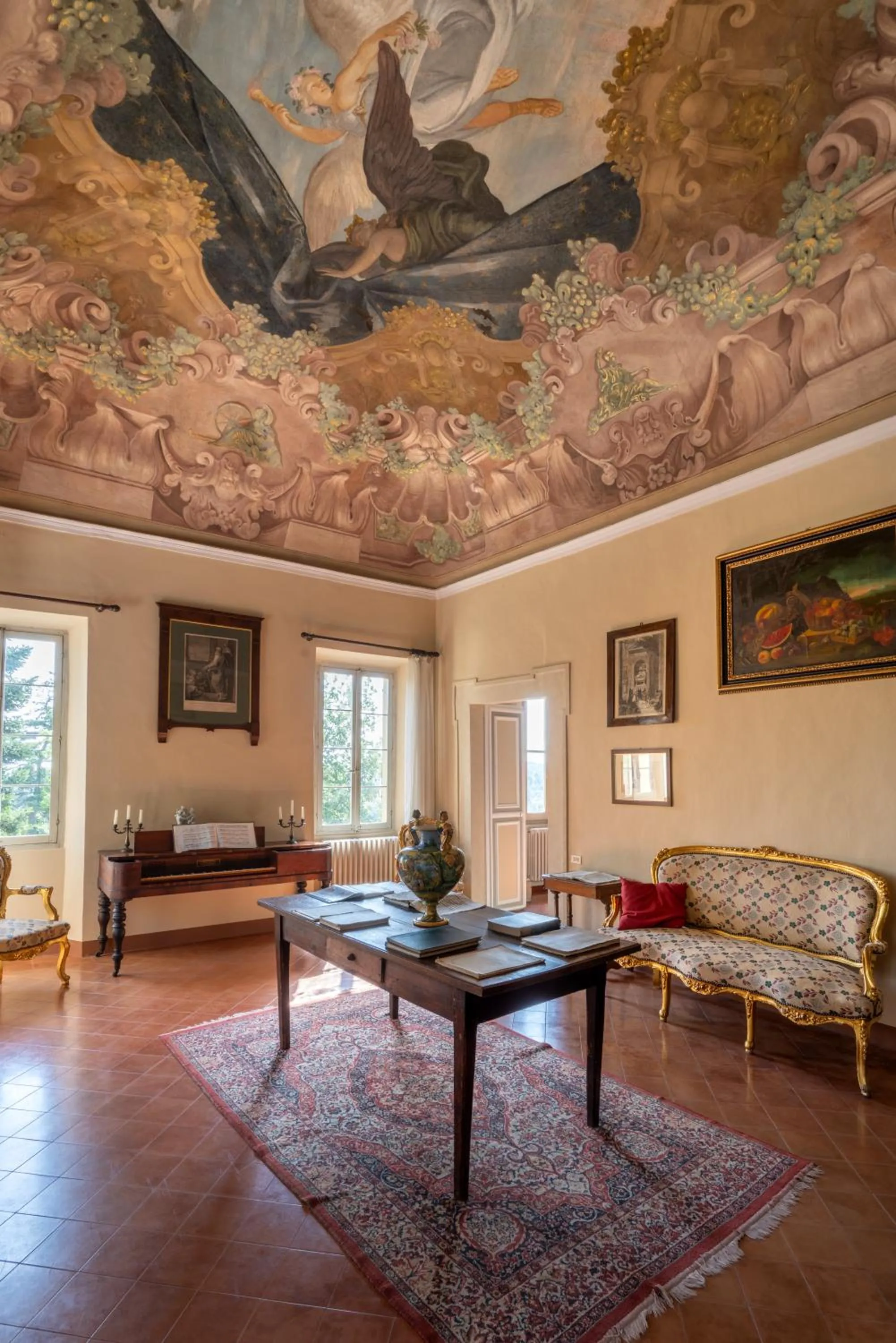 Meeting/conference room in Villa Cattani Stuart XVII secolo