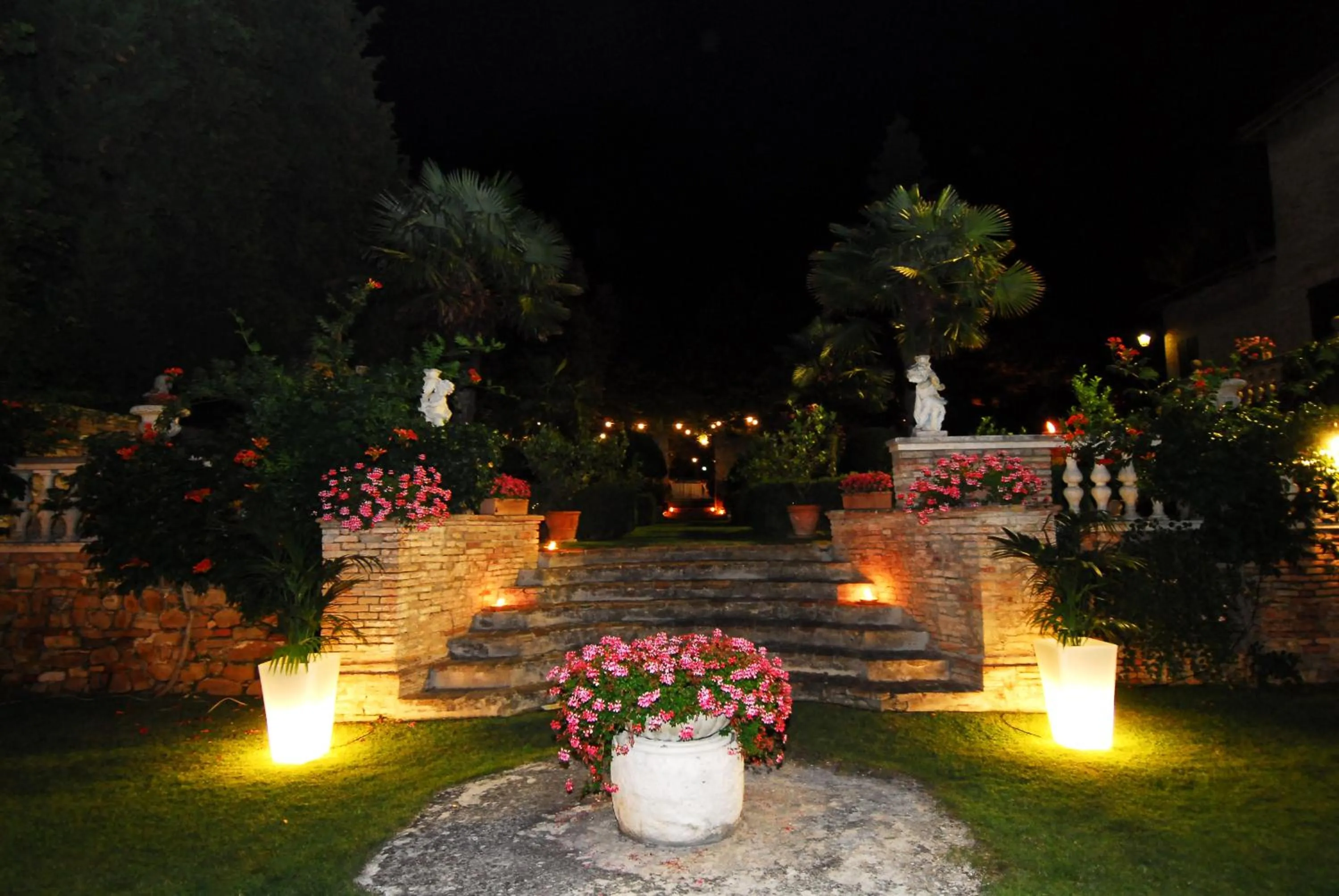 Business facilities in Villa Cattani Stuart XVII secolo