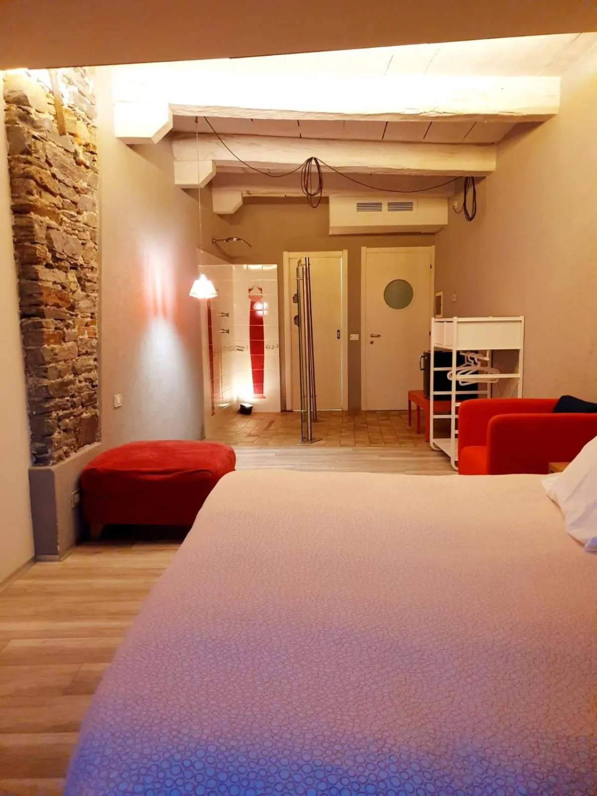 Shower, Bed in Hotel Aracoeli