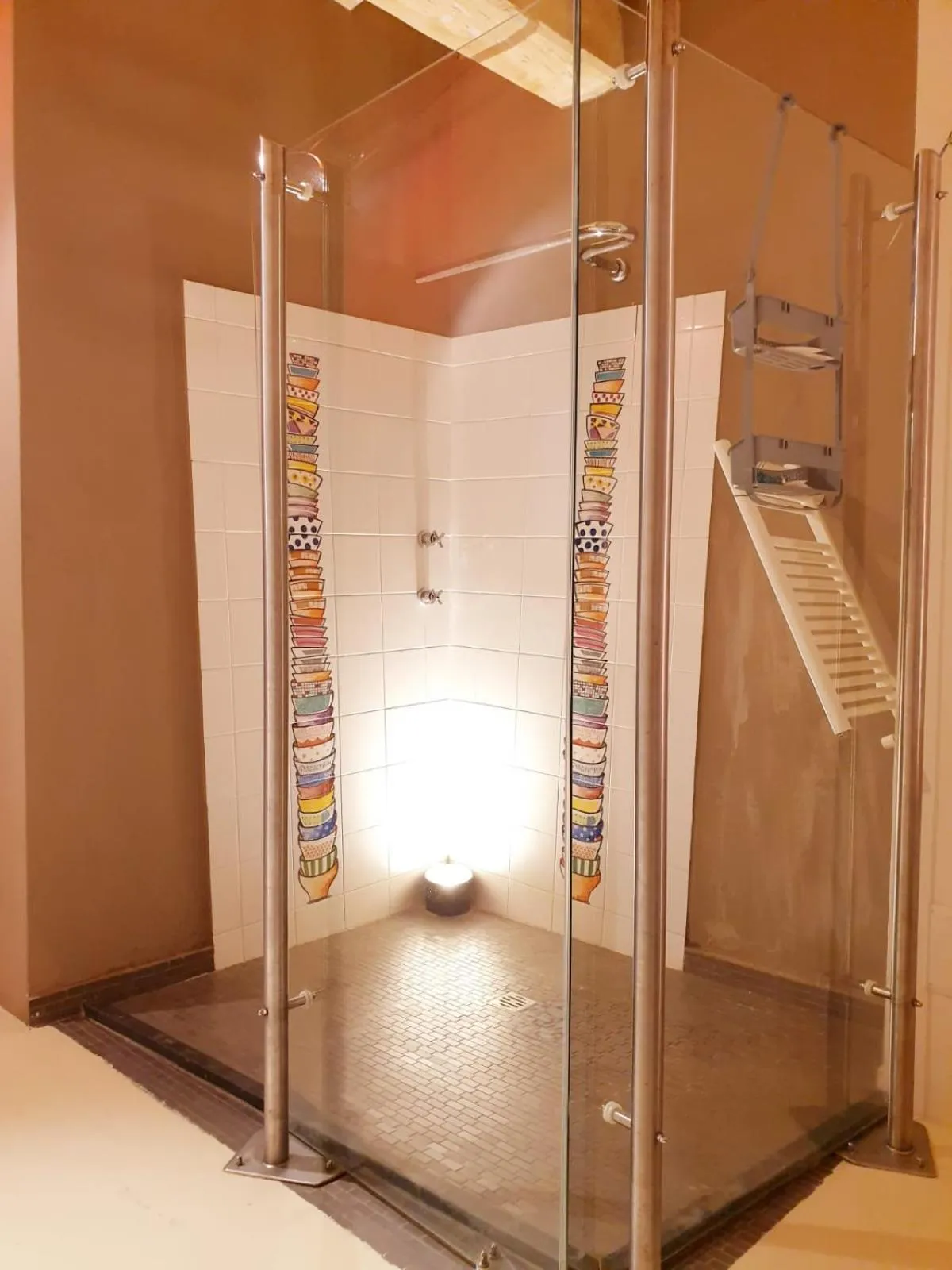 Shower in Hotel Aracoeli