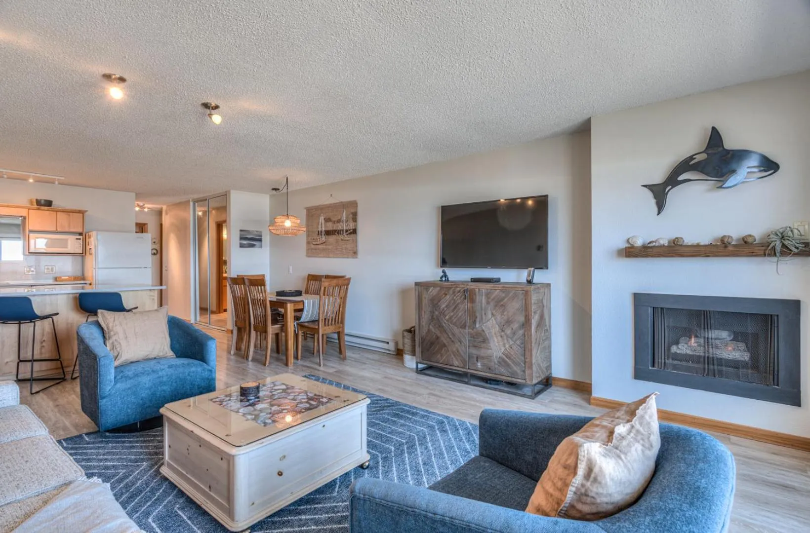 TV and multimedia in Surftides Plaza Rentals