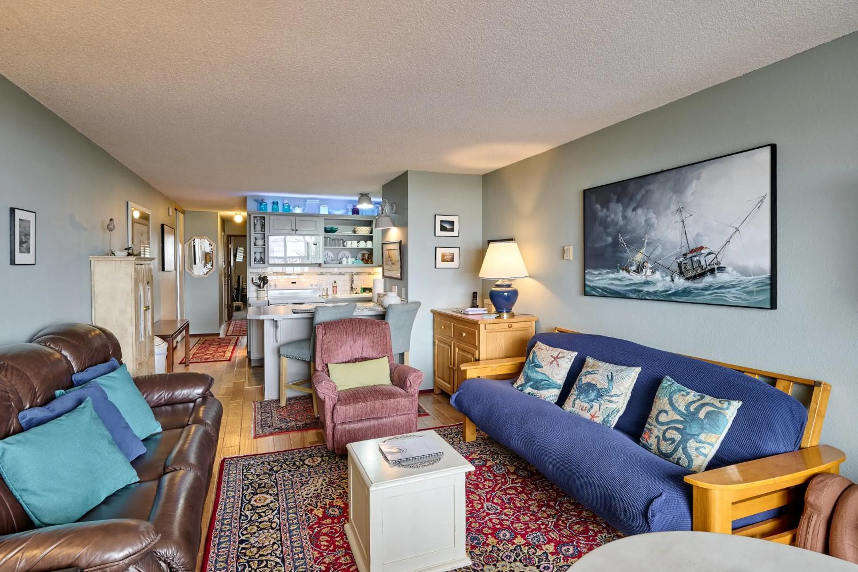 Living room in Surftides Plaza Rentals