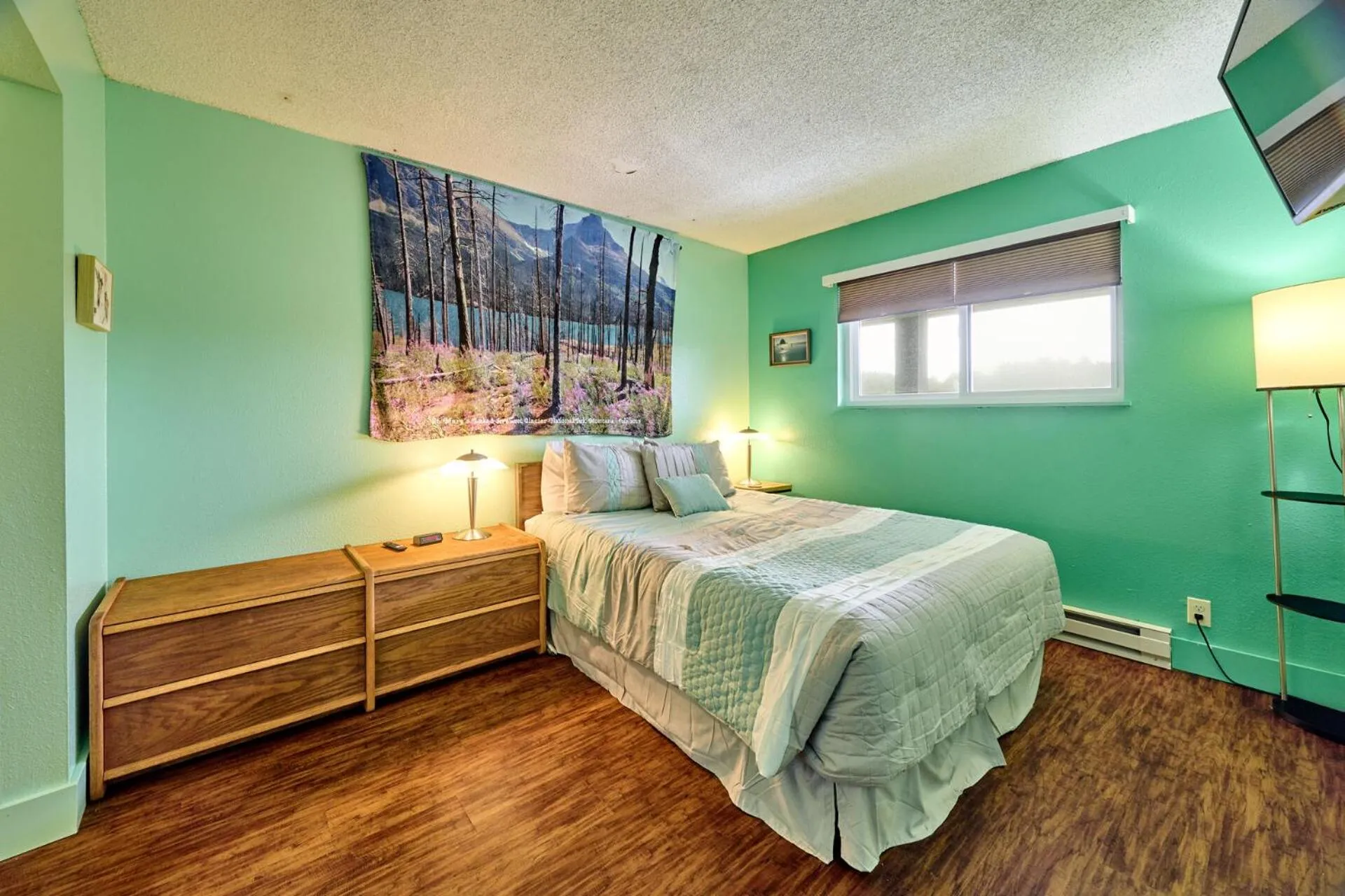 Bed in Surftides Plaza Rentals