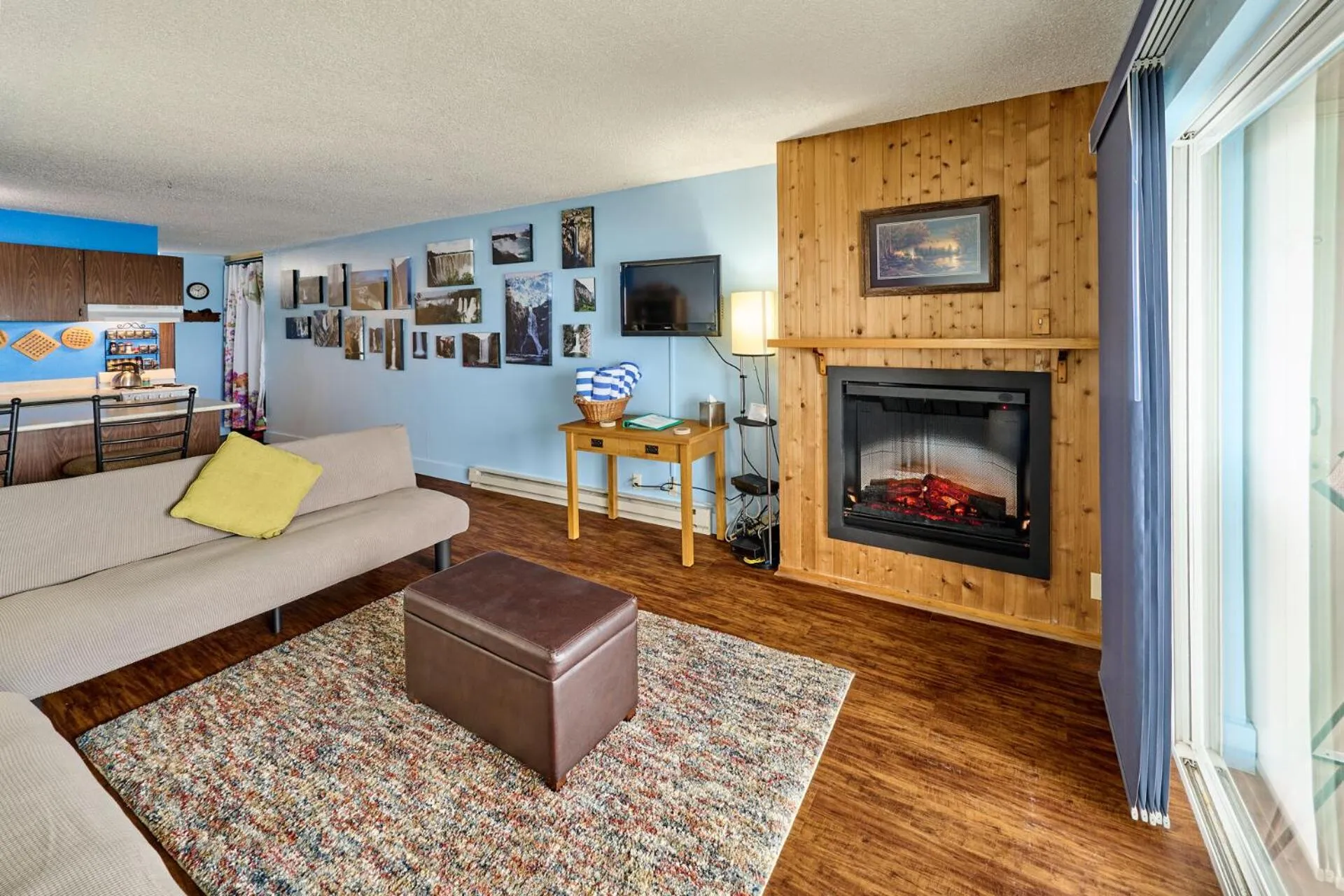 TV and multimedia in Surftides Plaza Rentals