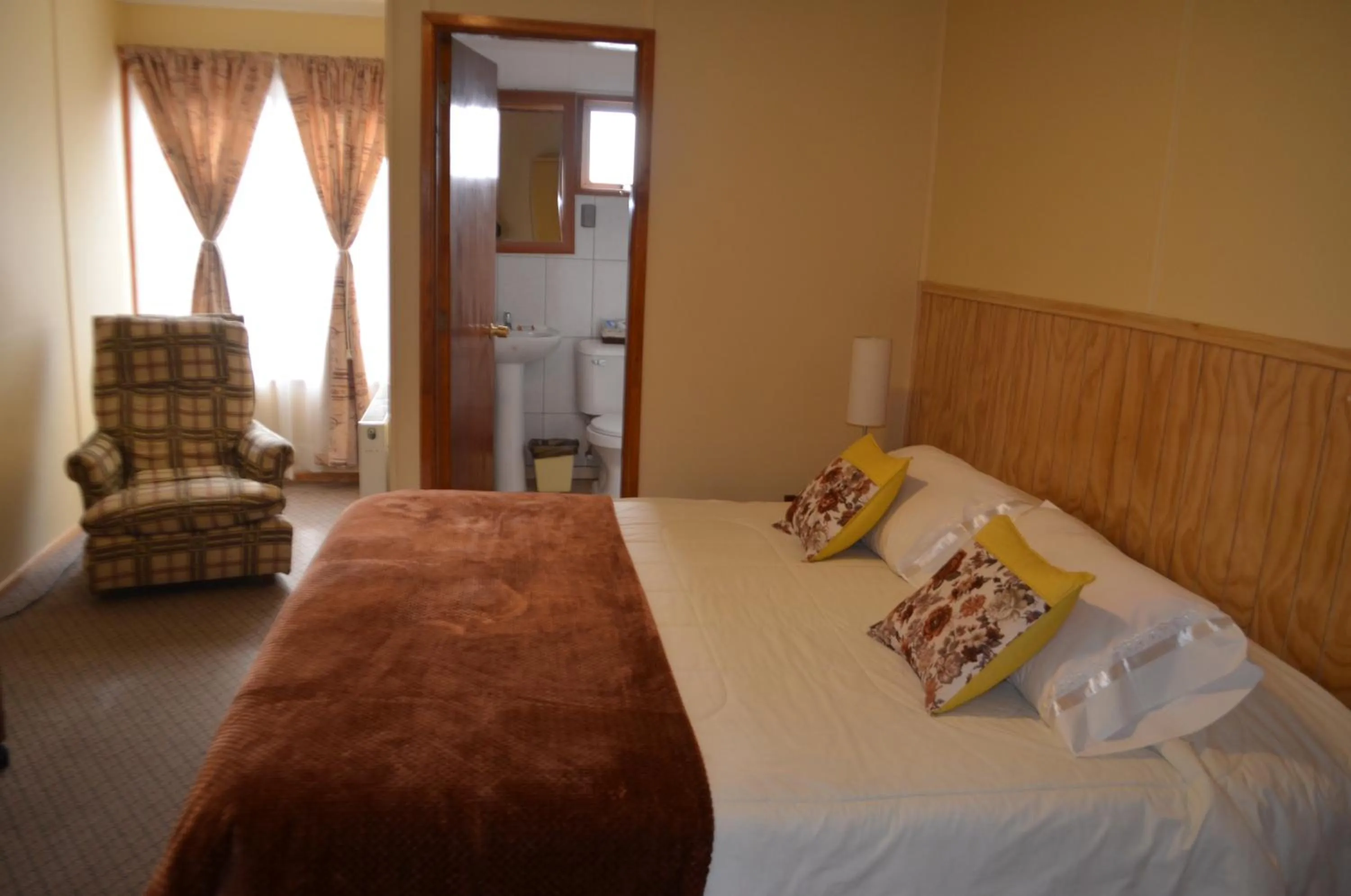 Bed in Hostal Los Pinos