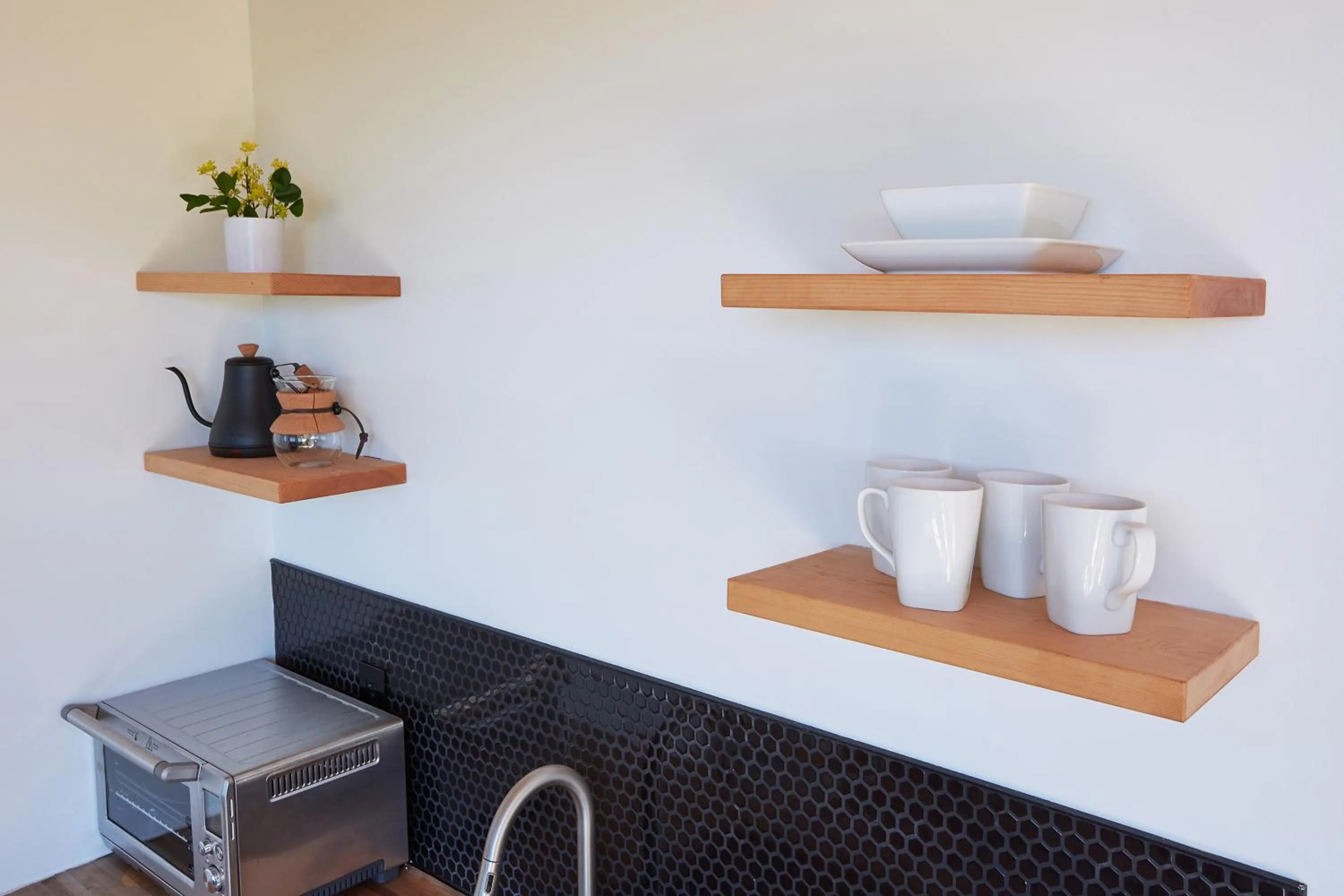 Coffee/tea facilities in The Glamping Collective