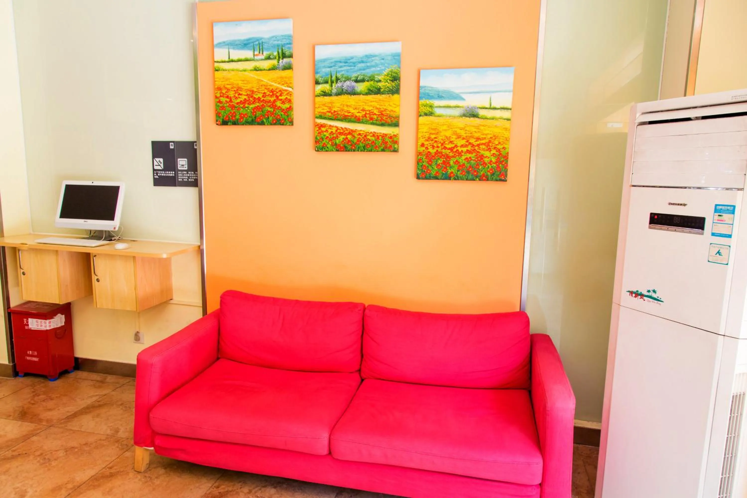 Lobby or reception, Seating Area in 7Days Inn Guangzhou Kecun Metro 2nd Branch