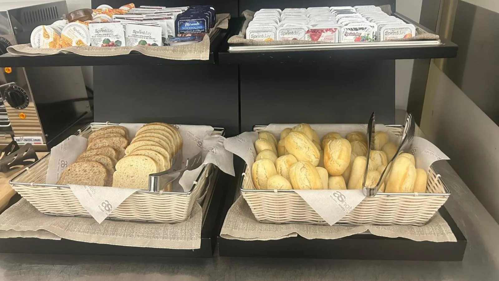 Breakfast in As Hotel Dei Giovi