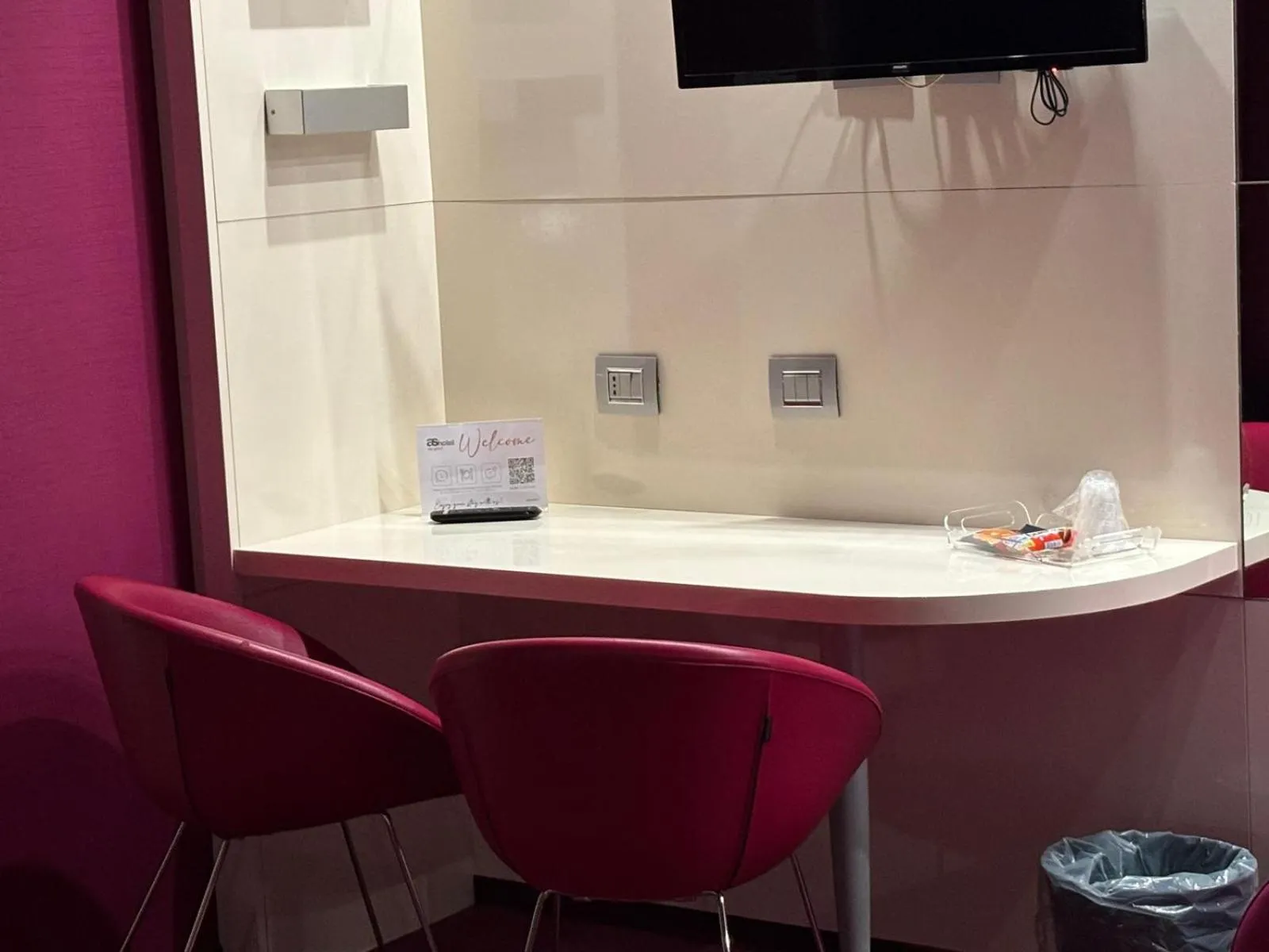 Photo of the whole room in As Hotel Dei Giovi