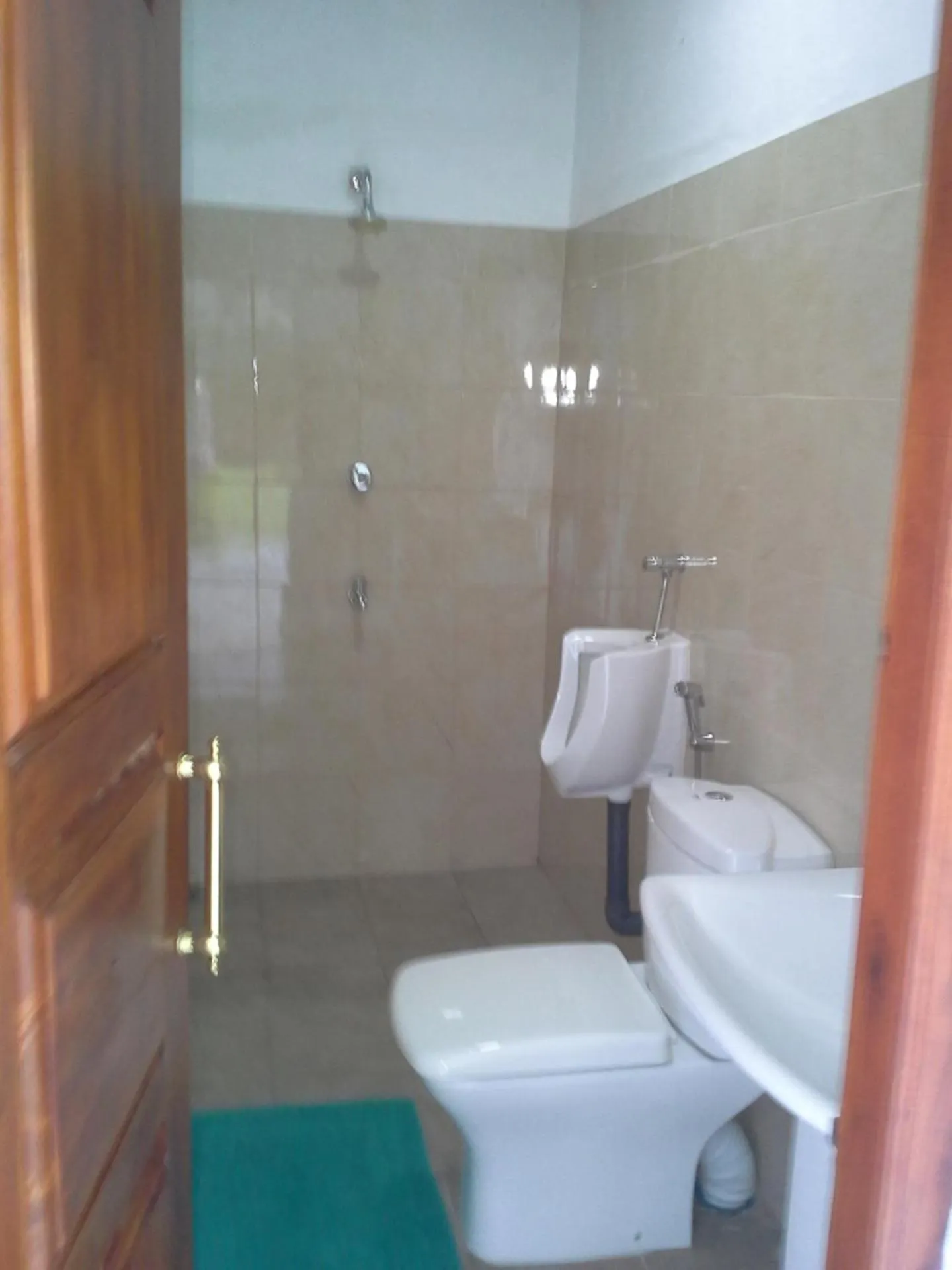 Bathroom in White Bridge House & Resort