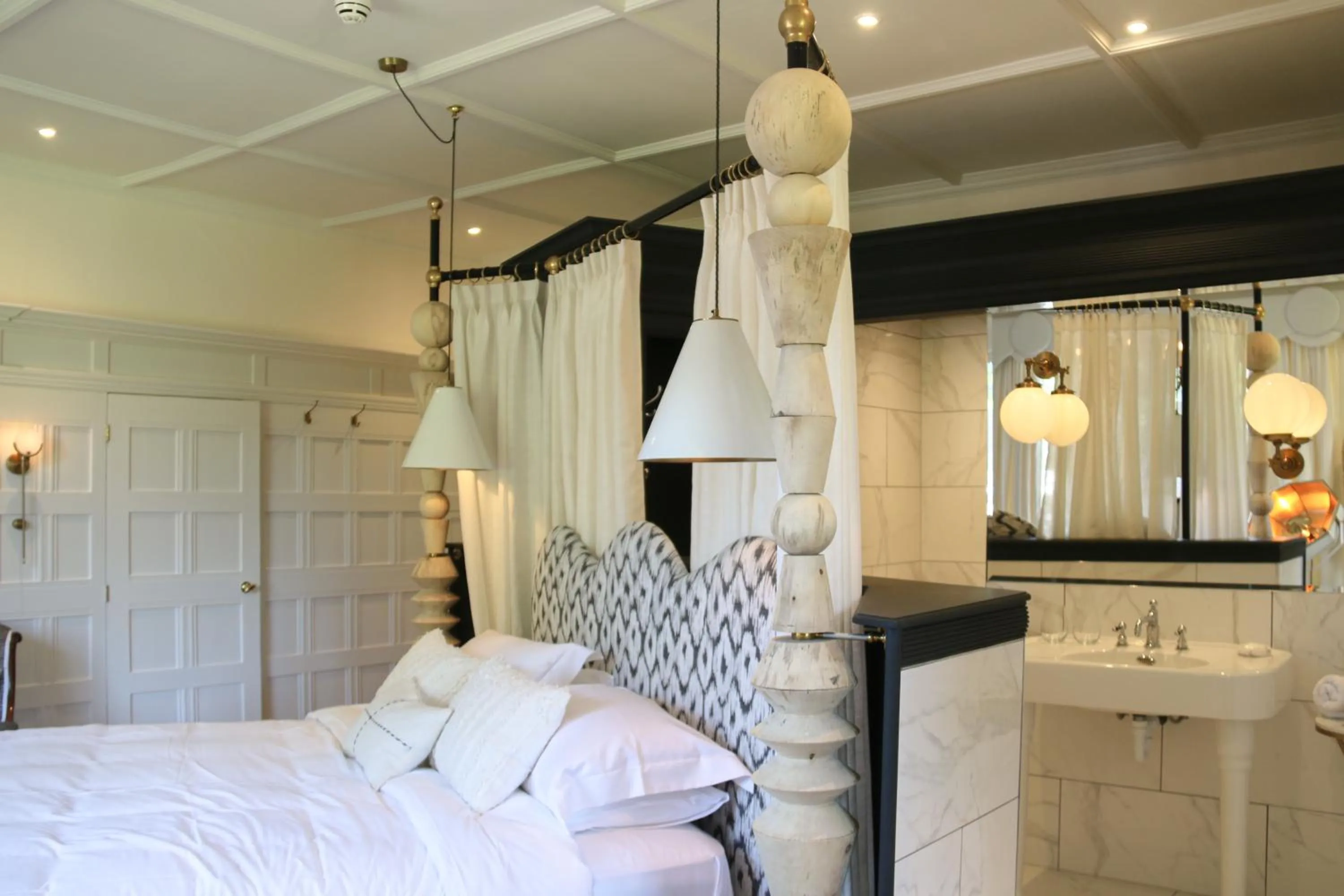 Bedroom, Bed in HIGHFIELD