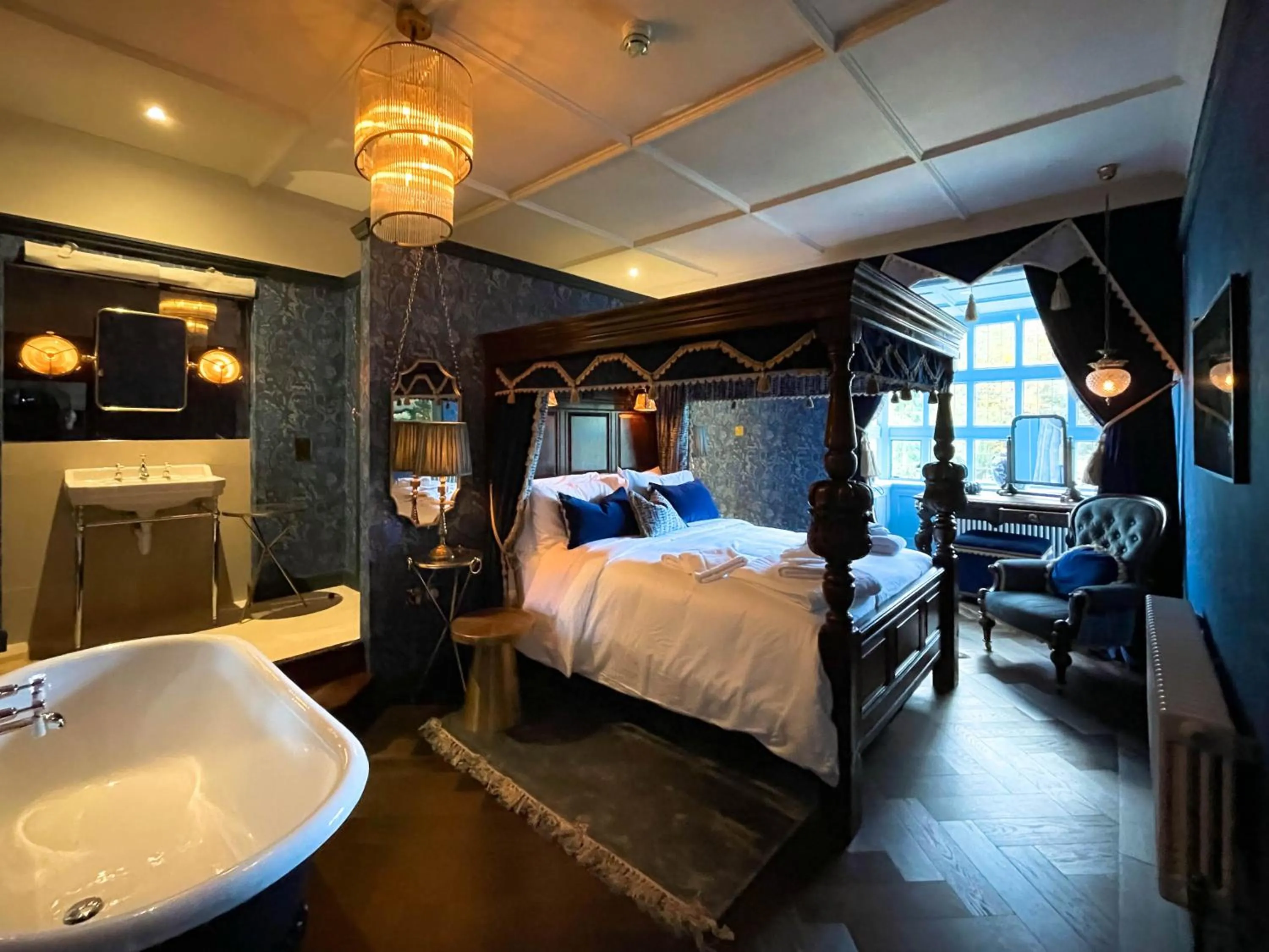 Bedroom, Bed in HIGHFIELD