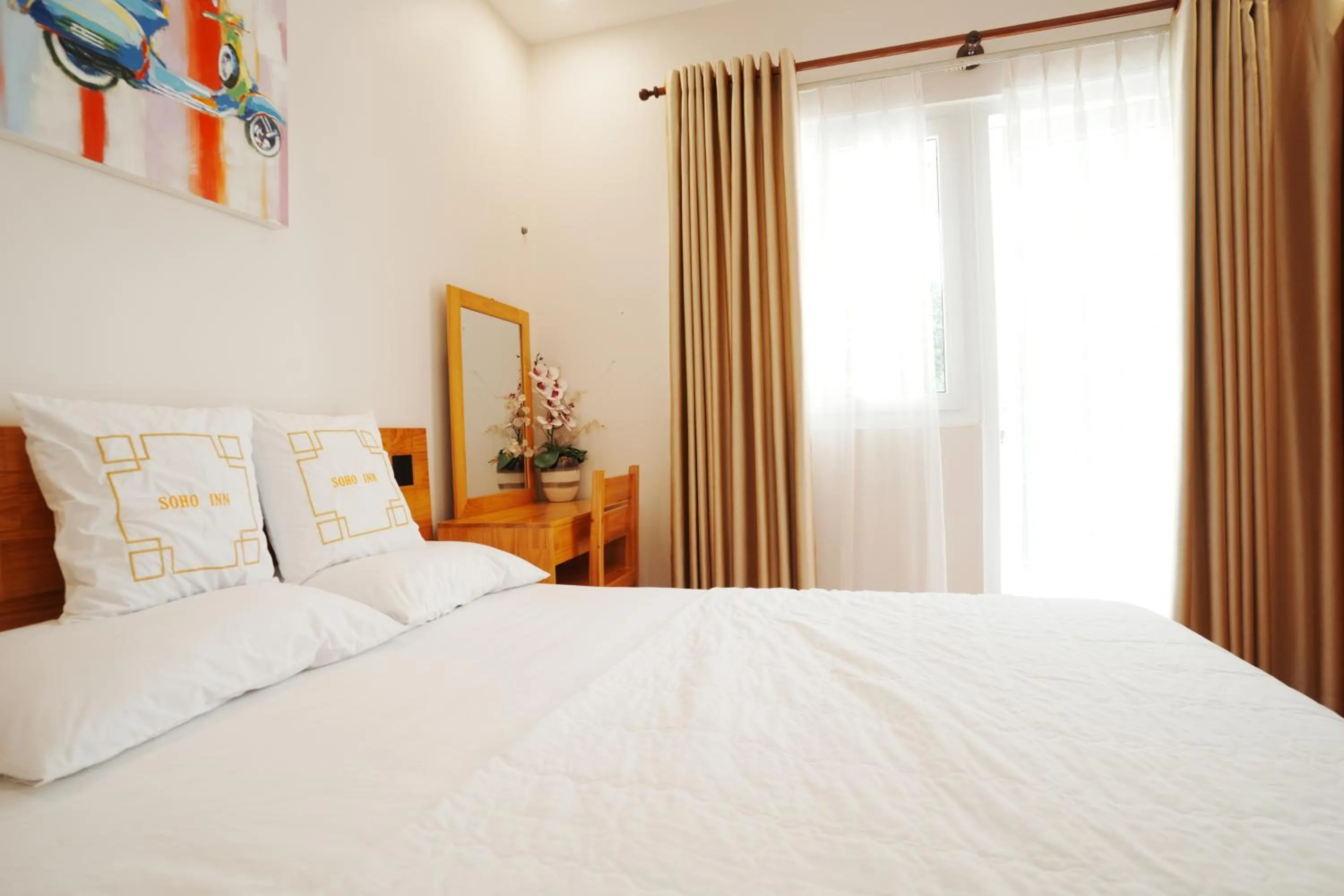 Photo of the whole room in Soho Inn