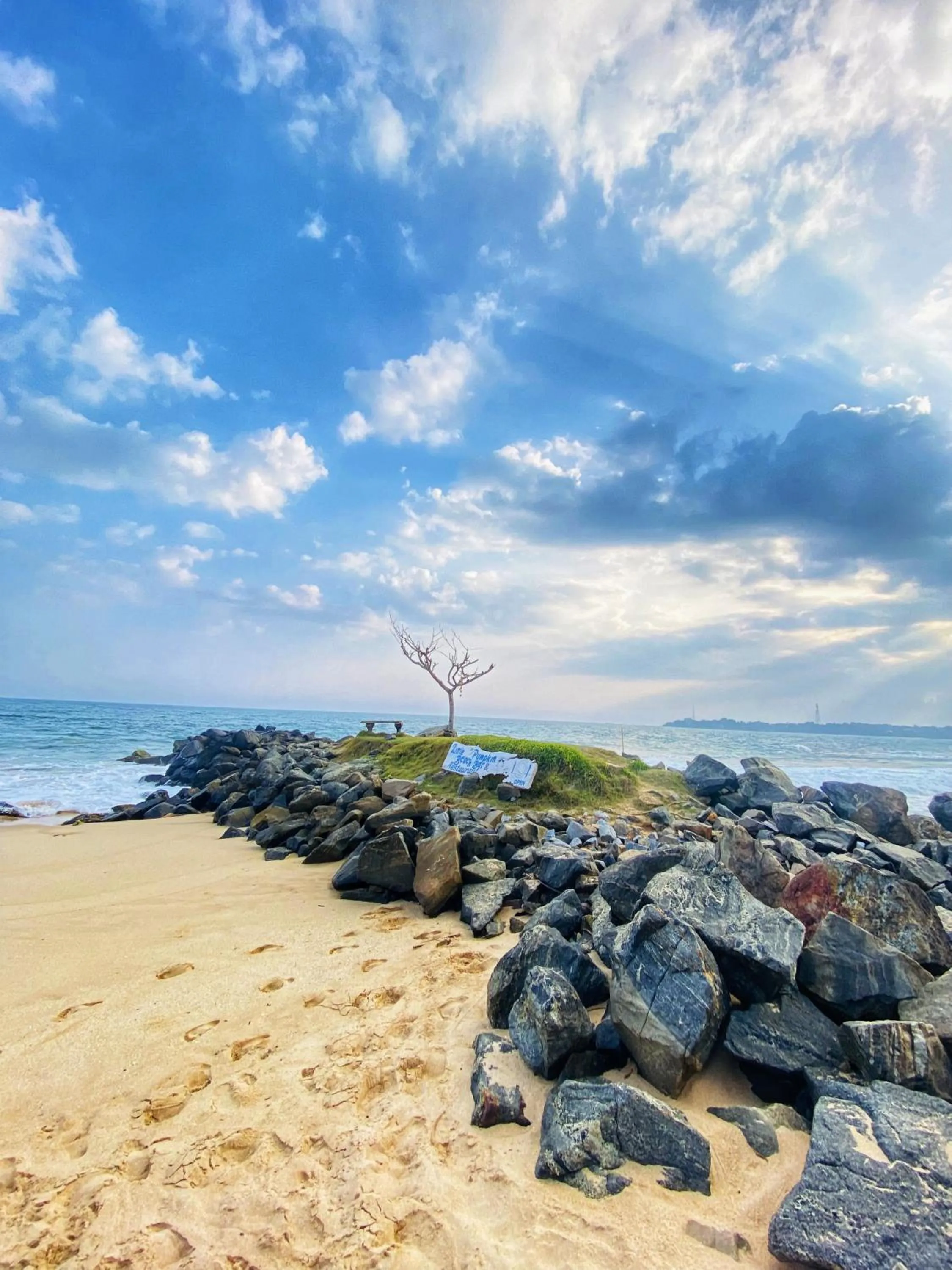 Nearby landmark in Little Pumpkin Cabanas & seafood restaurant