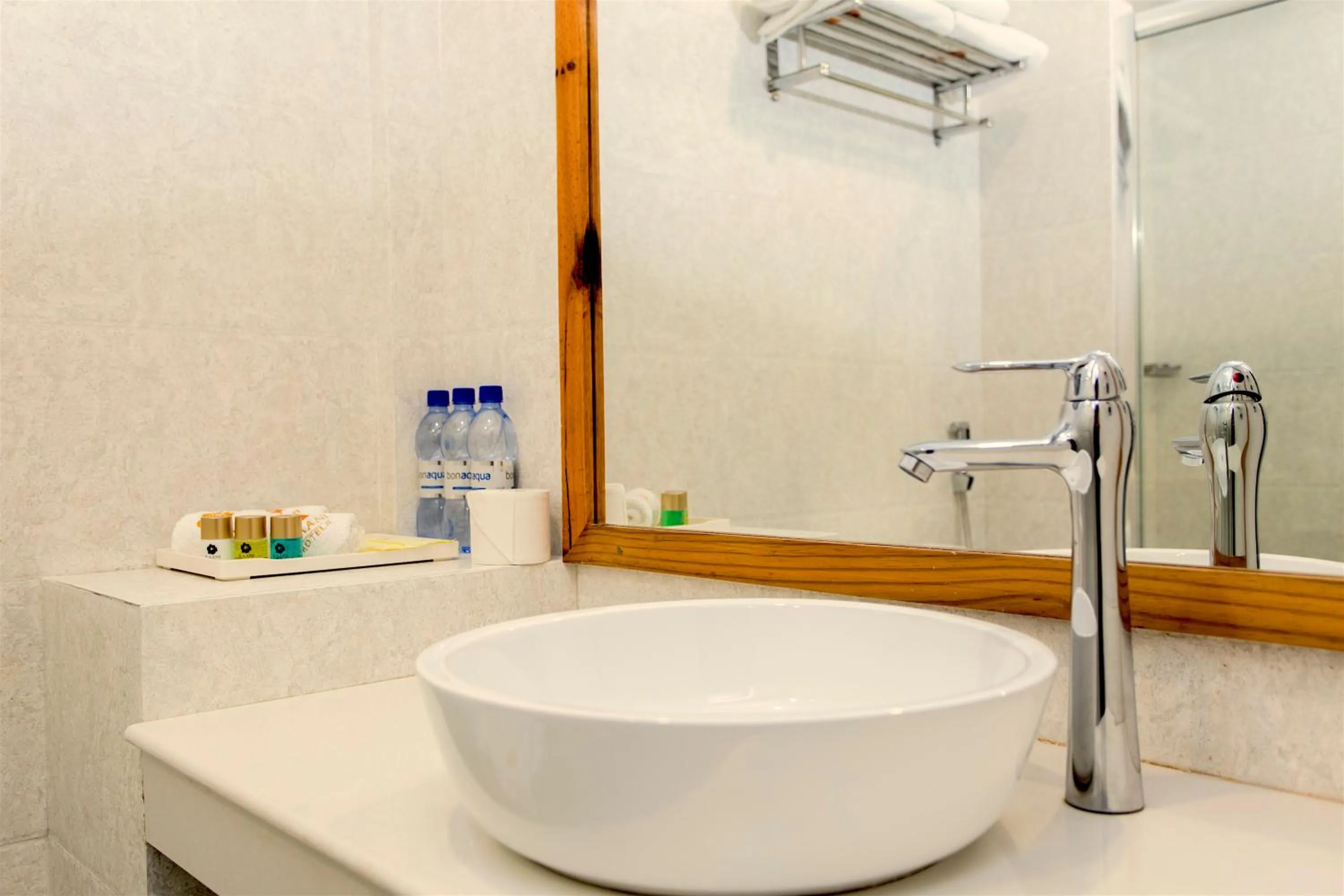 Bathroom in Kaani Village & Spa