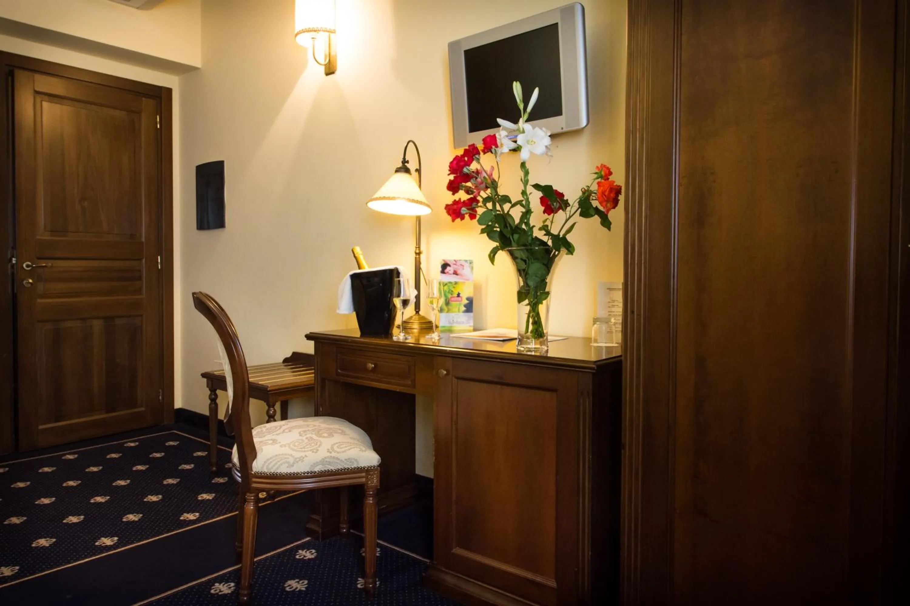 Seating area in Antica Stazione