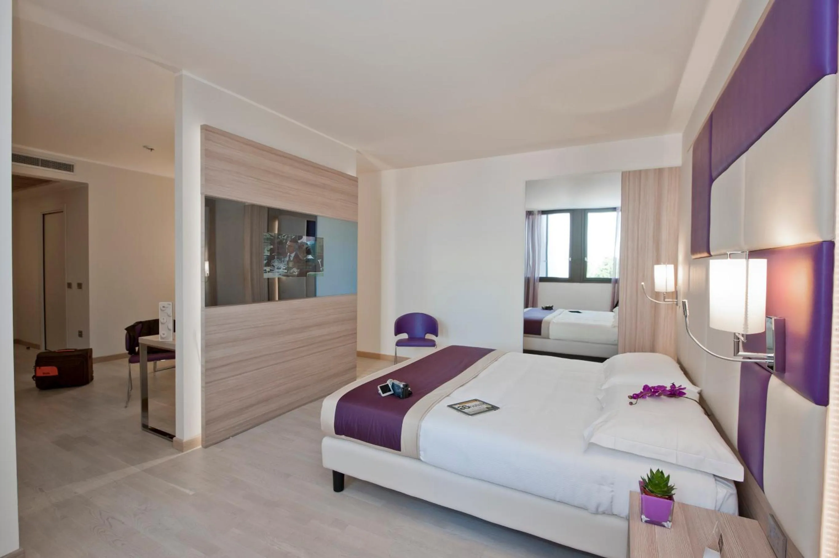 View (from property/room), Bed in AS Hotel Limbiate Fiera