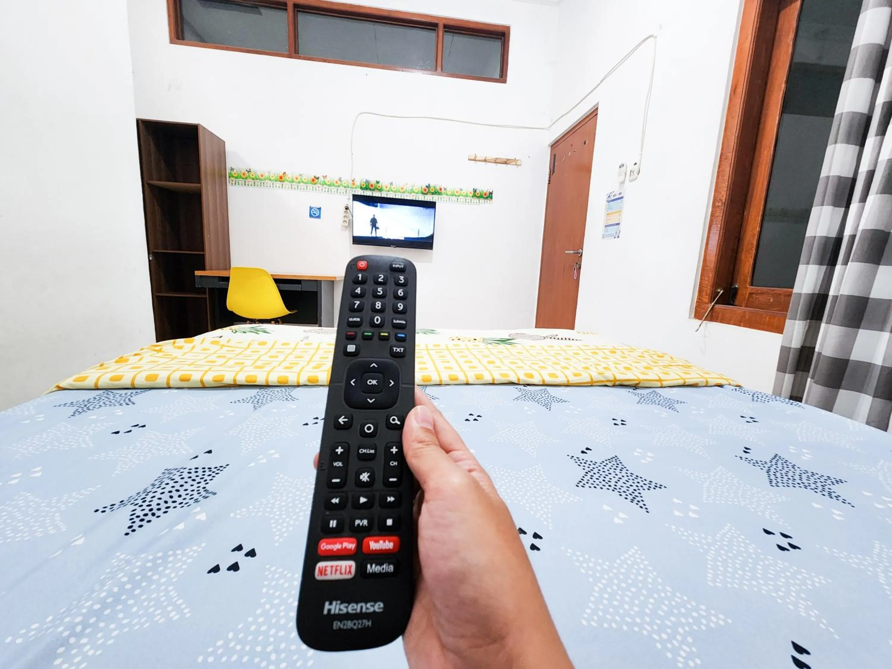 Bed in Homey Guesthouse Kertajaya (Syariah)