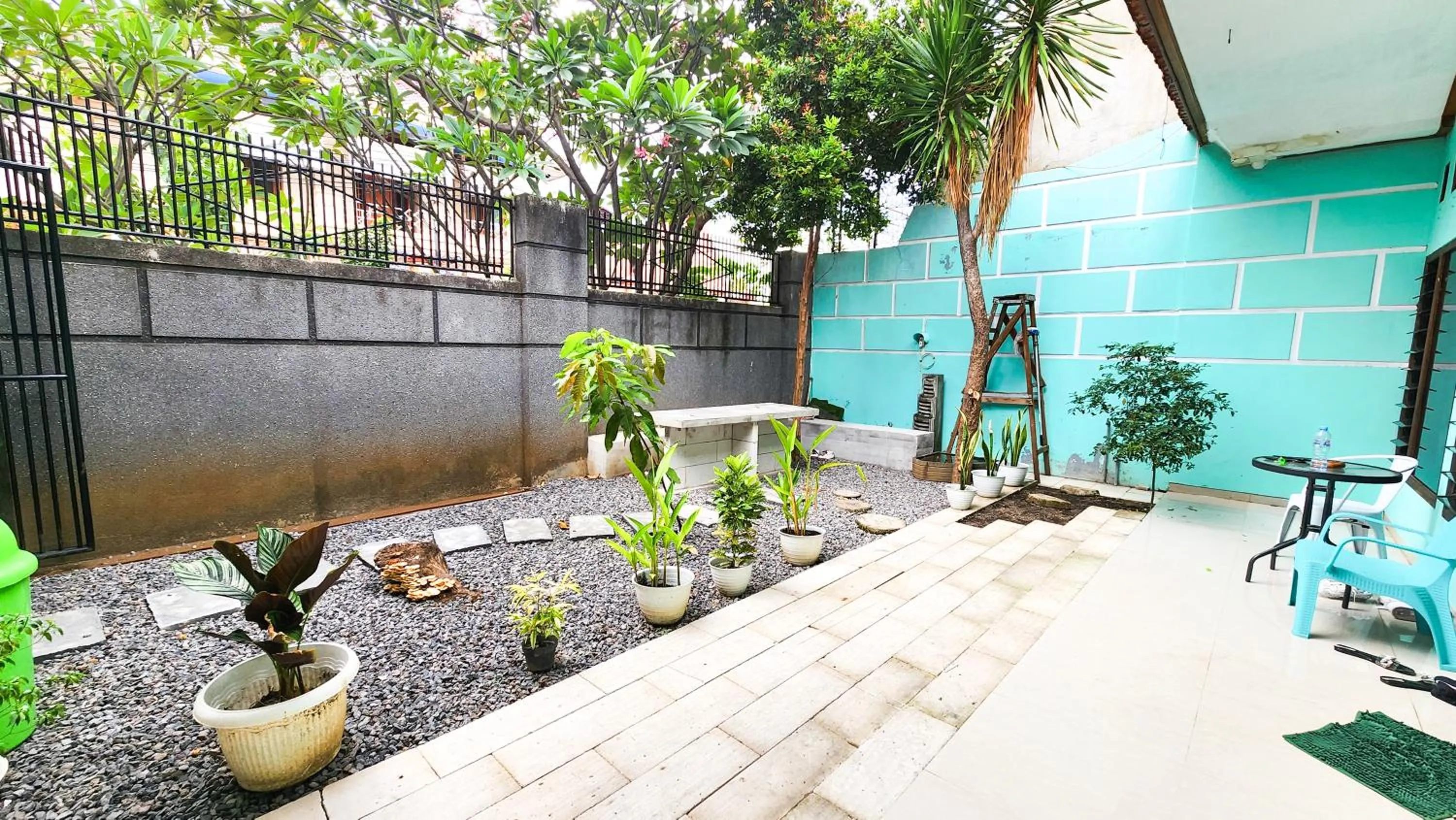 Homey Guesthouse Kertajaya (Syariah)