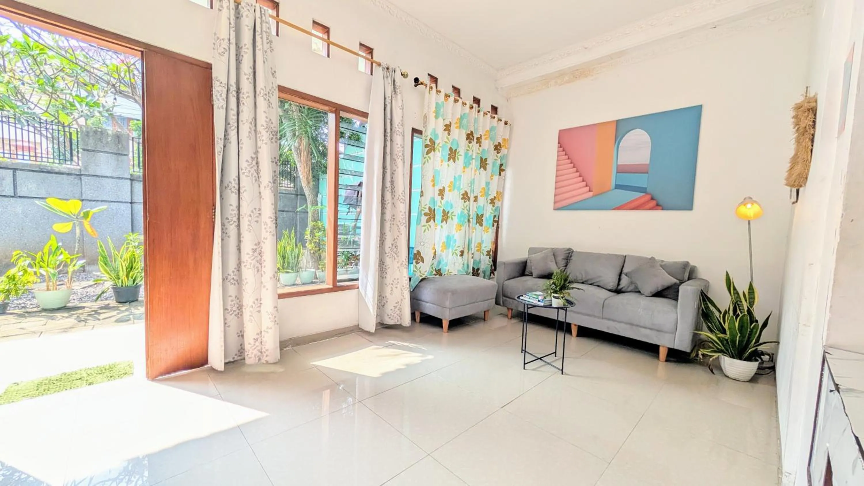 Homey Guesthouse Kertajaya (Syariah)