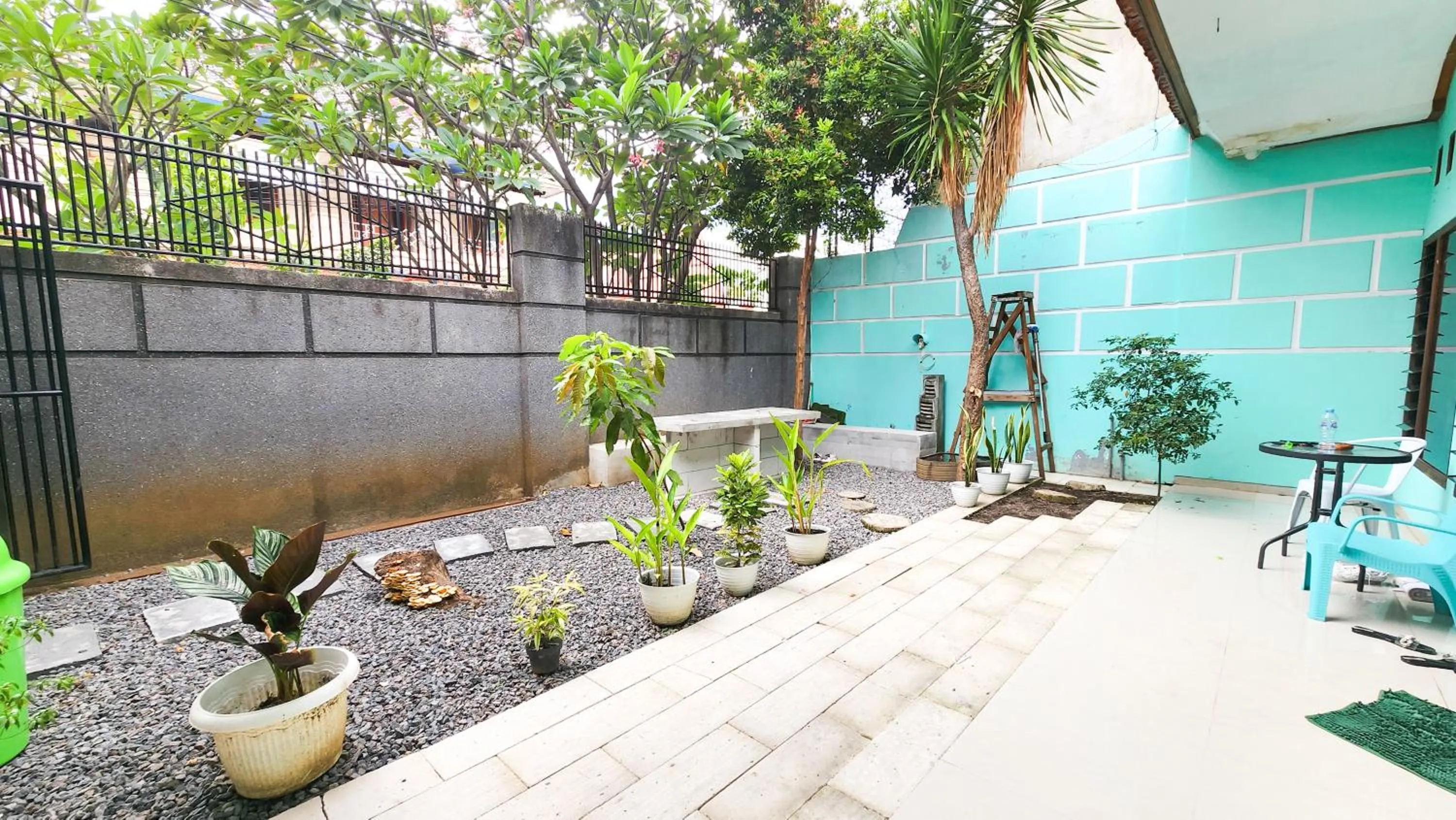 Homey Guesthouse Kertajaya (Syariah)