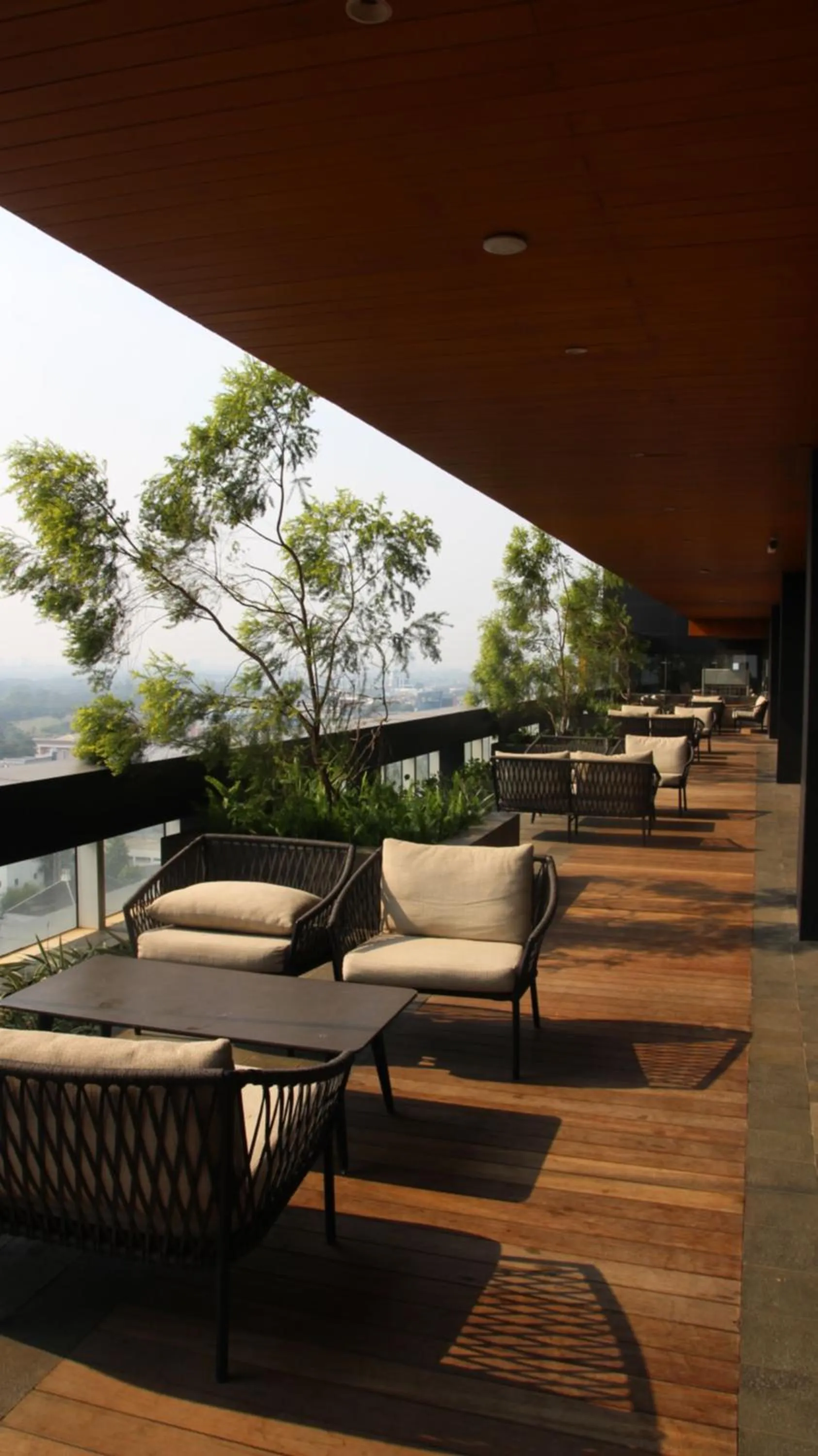 Swimming pool in Trembesi Hotel