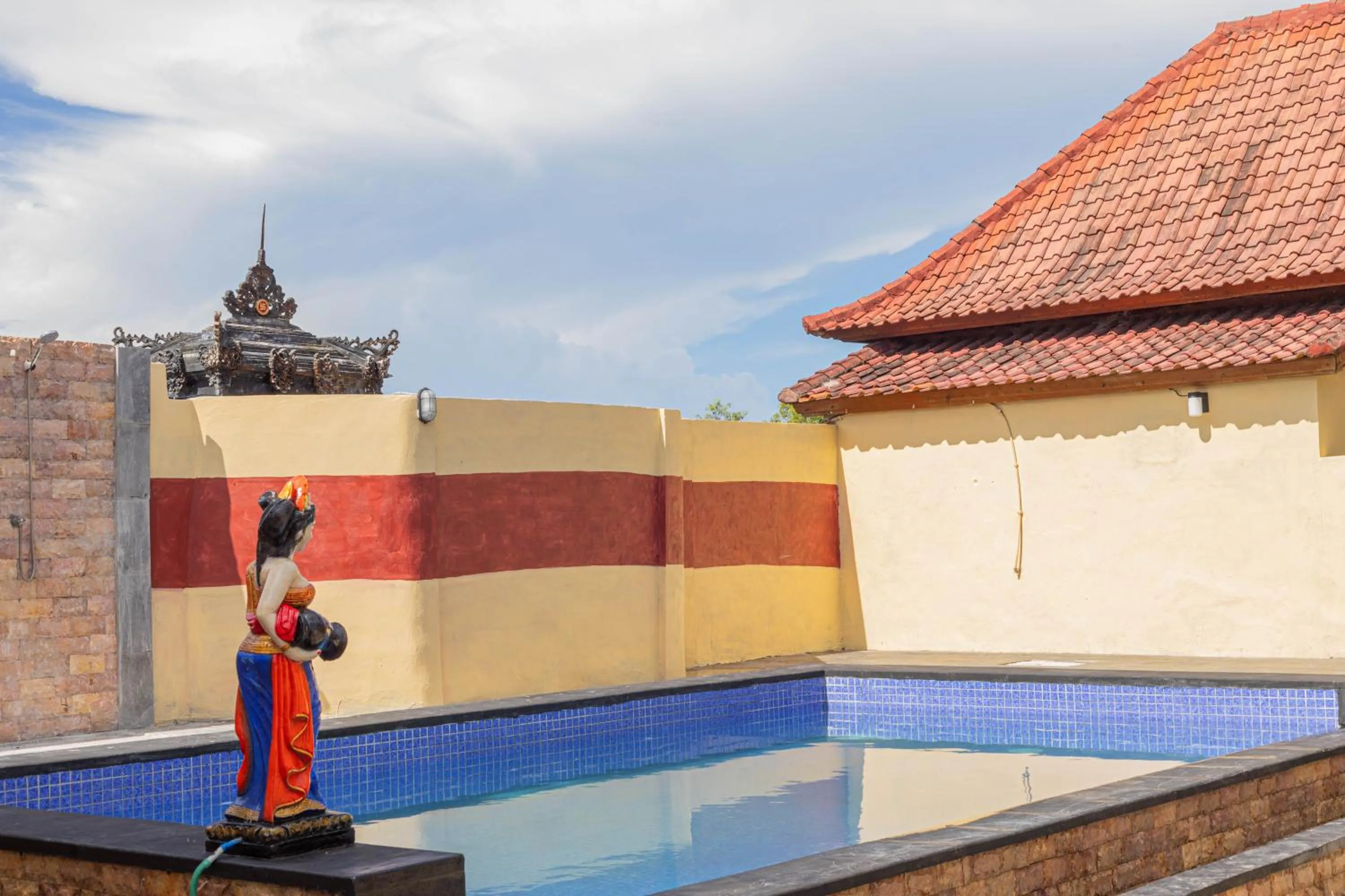 Swimming pool in The Salang Guest House